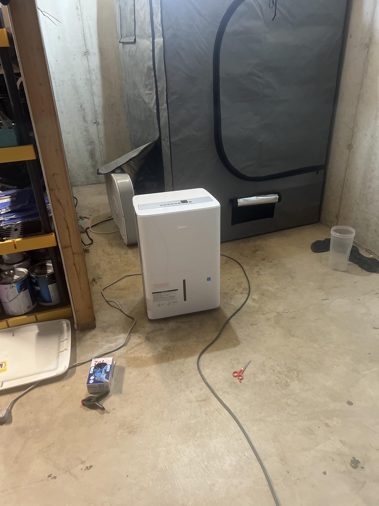 Midea 1,500 Sq. Ft. Energy Star Certified Dehumidifier With Reusable Air Filter 22 Pint - Ideal For Basements, Large & Medium Sized Rooms, And Bathrooms (White) customer photo 1