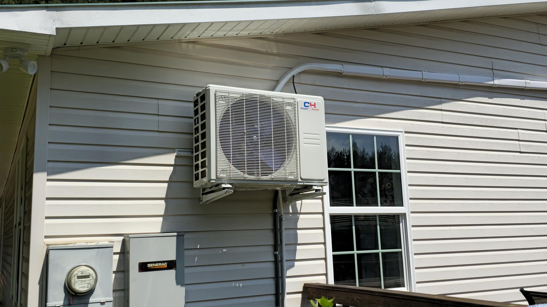 Cooper & Hunter 24,000 BTU 230V Wall Mount Mini Split AC, 18.7 SEER2 customer photo 2