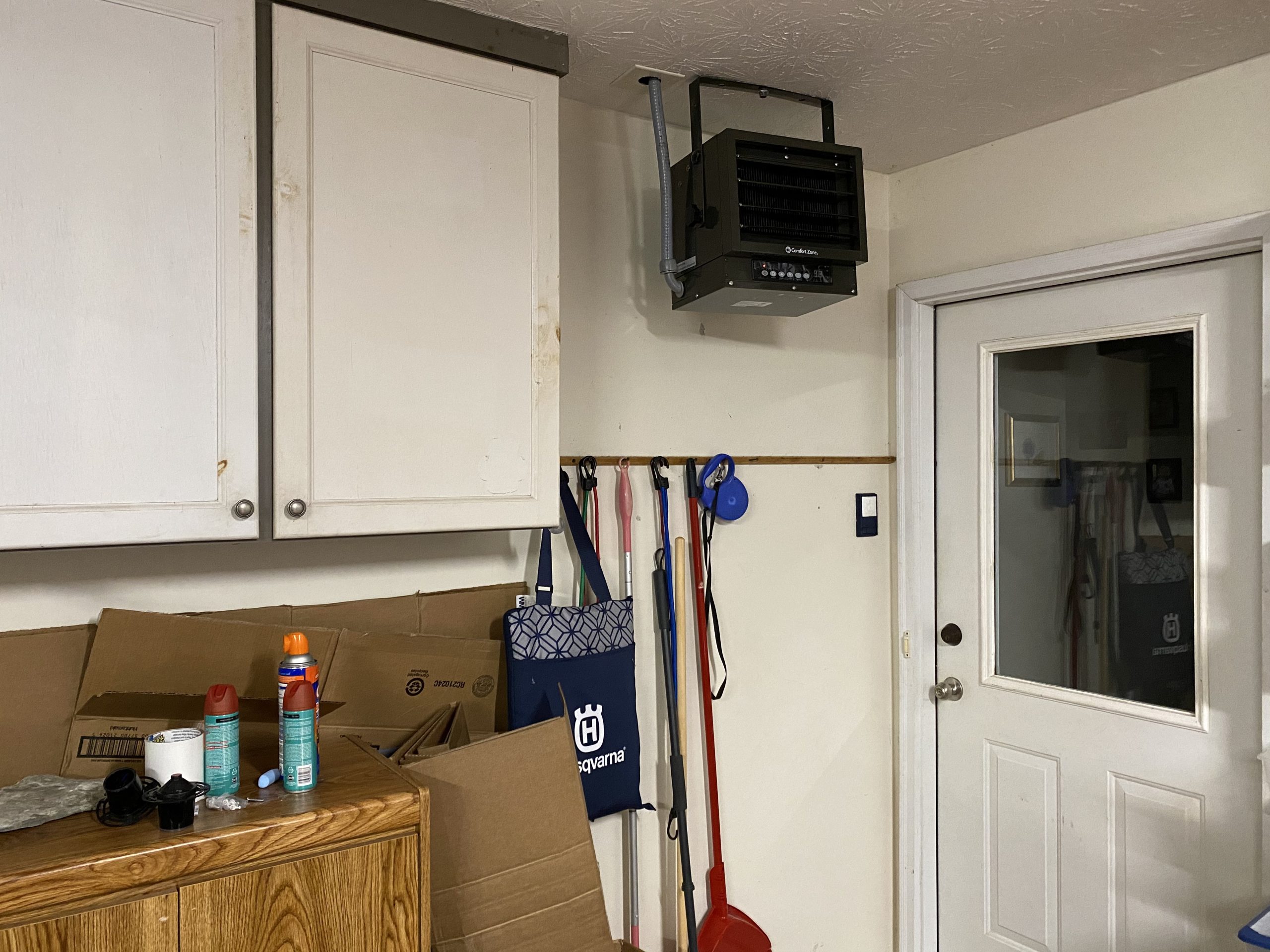 Comfort Zone Hard-Wired Ceiling Mount Garage Electric Space Heater, Fan-Forced, 5,000 watt, 240 volt, Overheat Protection, Thermal Cut-Out Switch, Ideal for Workshop & Garage, ETL Compliant, CZ220BK customer photo 1