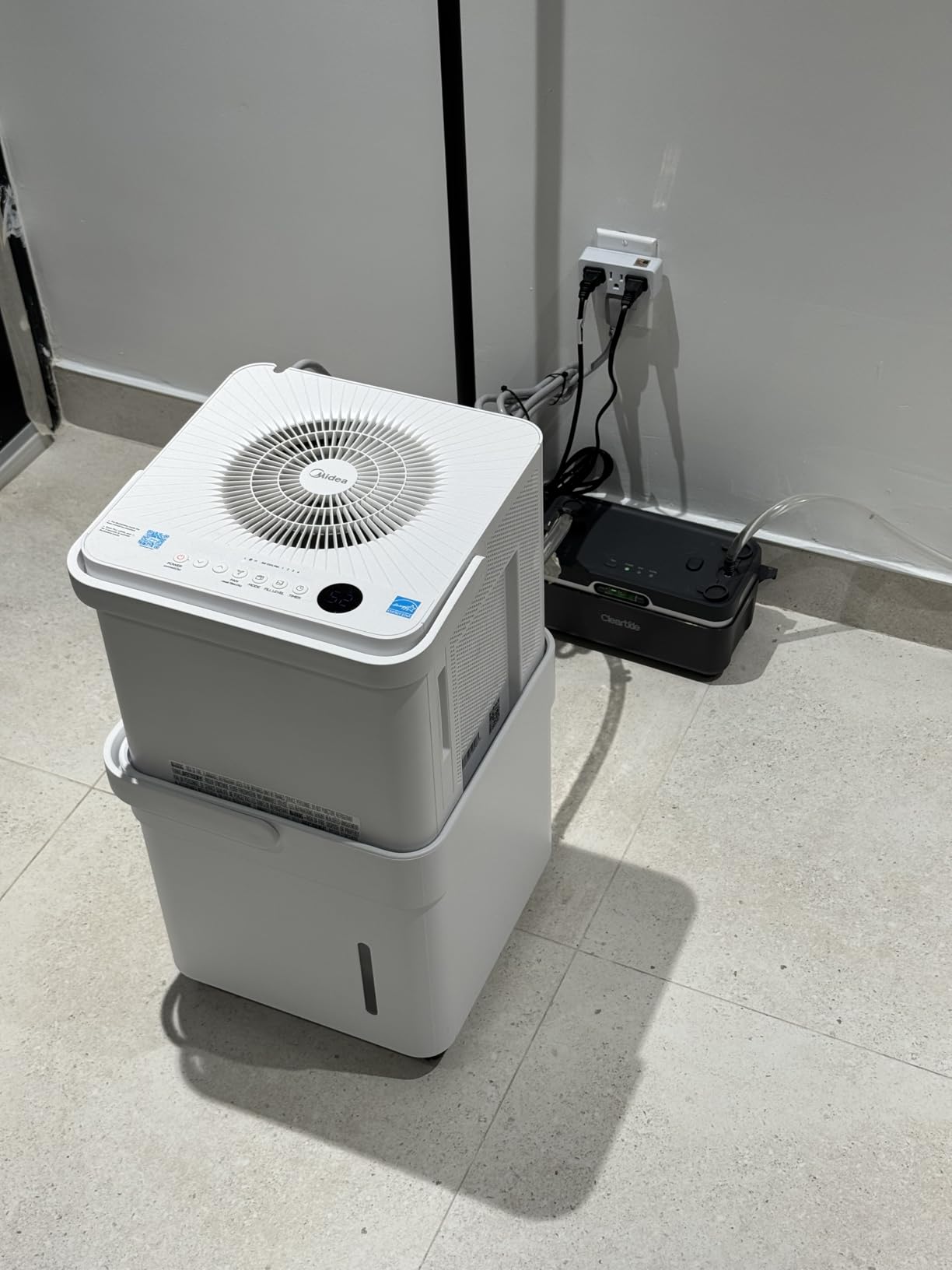 Midea Cube 20 Pint Dehumidifier for Basement, 1,500 Sq. Ft, Energy star customer photo 2