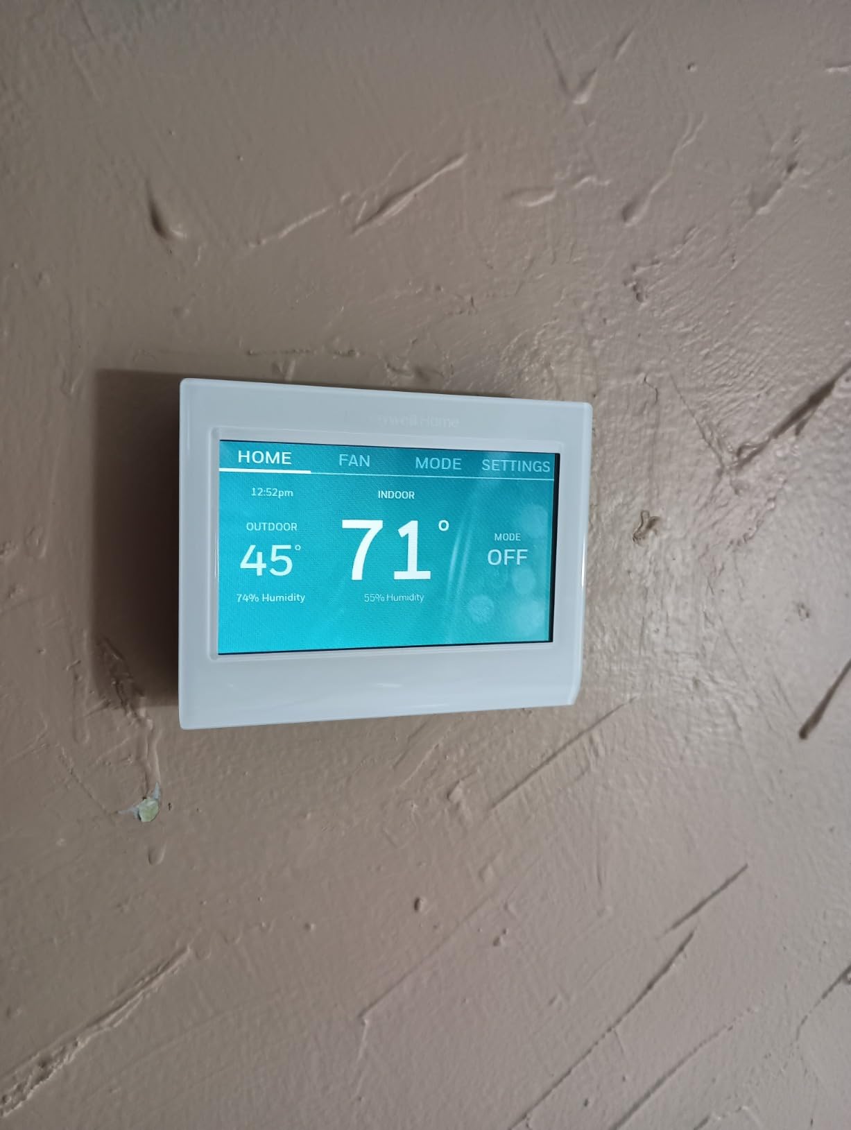 Honeywell Home RTH9600WF Smart Color Thermostat ENERGY STAR Wi-Fi Programmable Touchscreen Alexa Ready - C-Wire Required customer photo 1