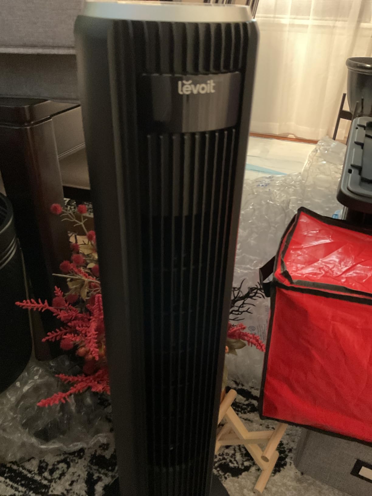 LEVOIT Tower Fan for Bedroom, 90° Oscillating Standing Fan with 28dB Quiet for Sleep, 25ft/s Velocity, 12H Timer, 5 Speeds 4 Modes, Remoter, Bladeless Room Fan for Home, Office, Indoor, 36 inch, White customer photo 2