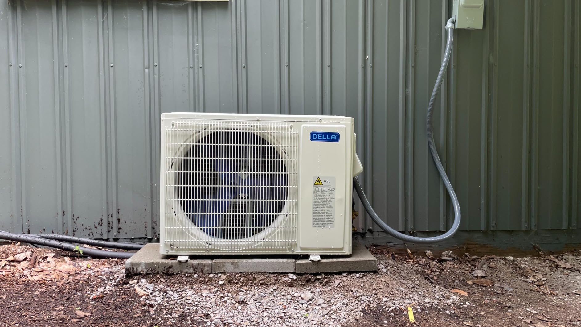 DELLA Motto Series 9100 BTU 20.5 SEER2 115V Mini Split AC, Cools Up to 400 Sq.Ft, Works with Alexa and Wifi, Ductless Inverter System Air Conditioner, Pre-Charged Heat Pump and 16ft Kits customer photo 1
