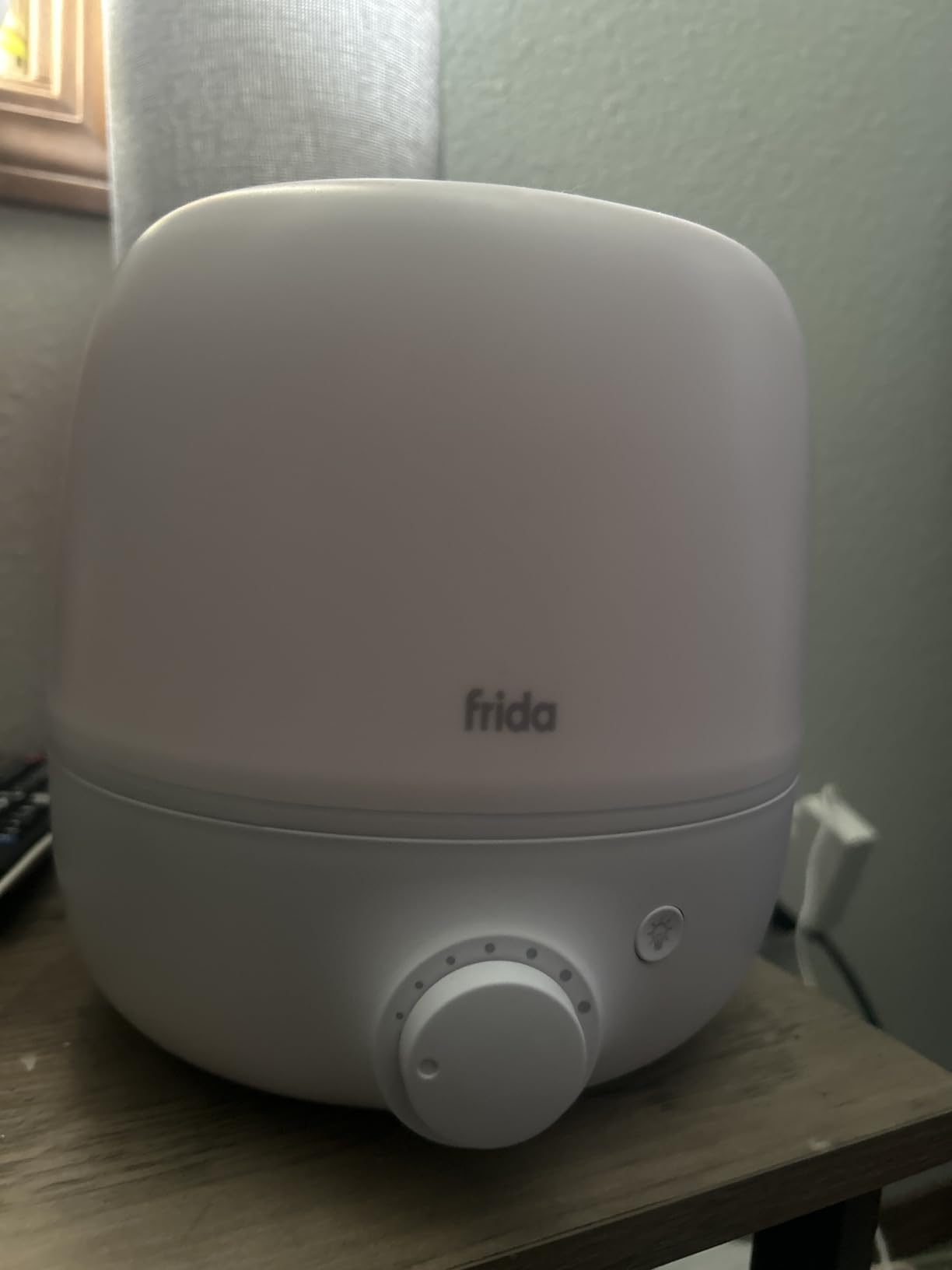 Frida Baby 3-in-1 Cool Mist Humidifier for Large Rooms, Top Fill Humidifier for Bedroom, Allergy Relief, 60 Hour Runtime + Nightlight, Auto Shut-Off, Quiet, Carry Handle, Essential Oil Diffuser customer photo 1