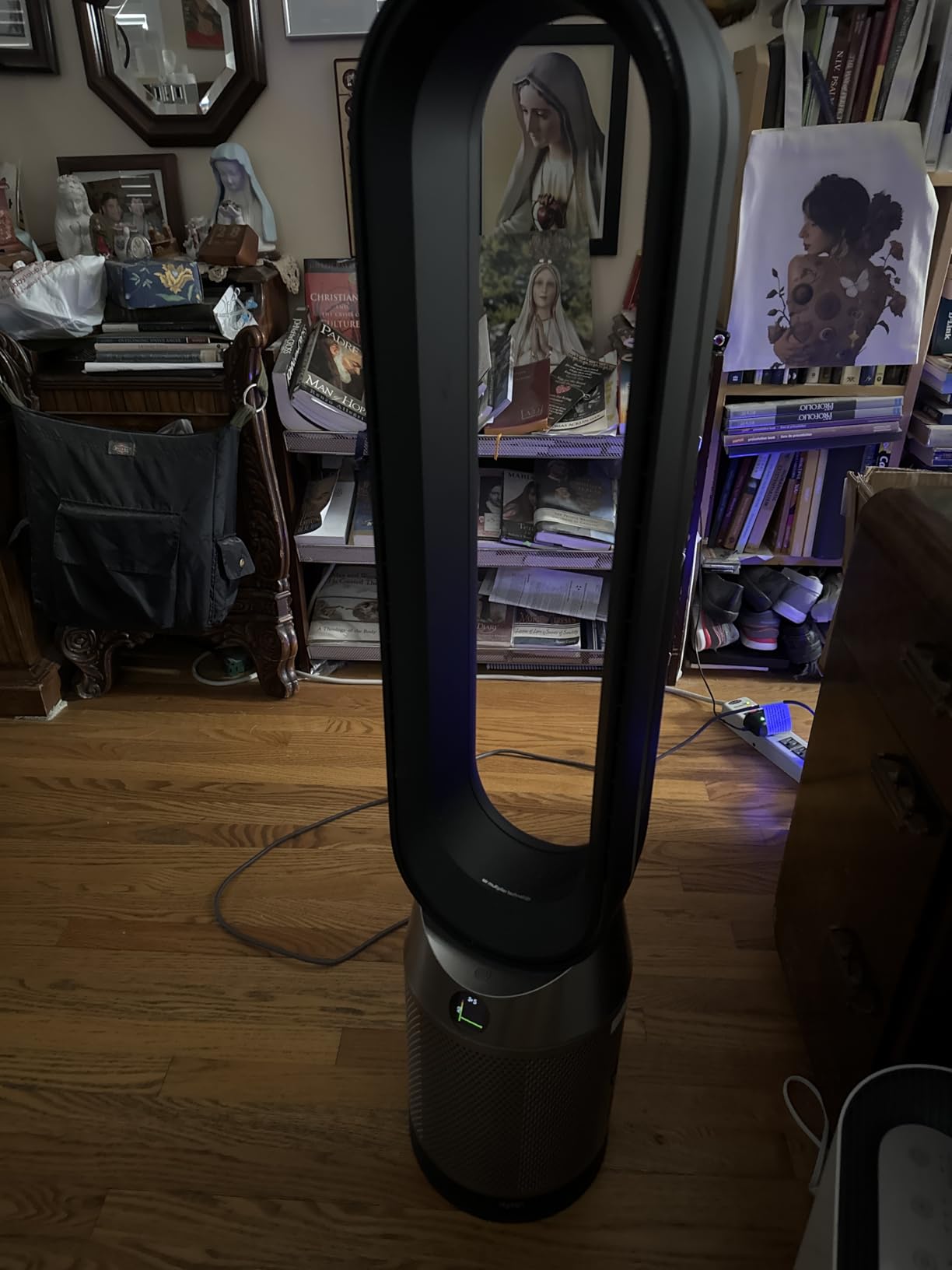 Purifier Cool PC1, HEPA Air Purifier Tower Fan, App and remote controlled, 350 degree oscillation, 10 levels, bladeless (White) customer photo 1