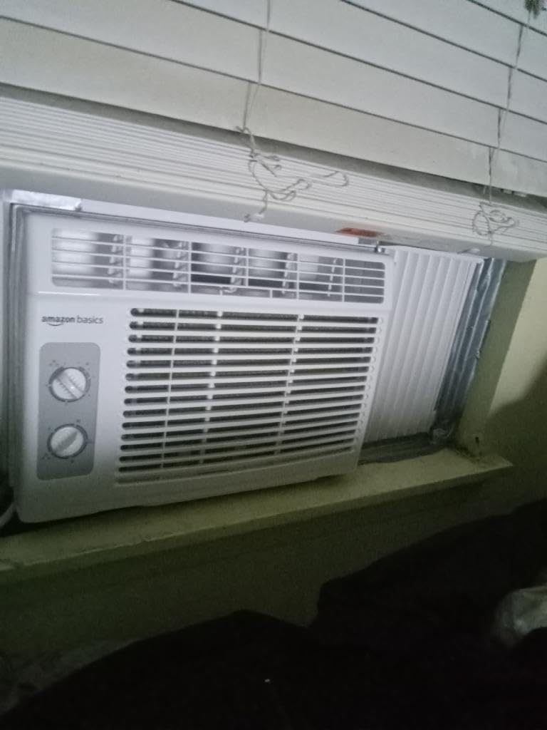 Amazon Basics 5000-BTU Window Air Conditioner with Quiet Operation, Up to 150 Sqf, Cool and Fan Functions, Washable Filter, Adjustable Window Kit, Intuitive Mechanical Controls, for Small Room, White customer photo 2