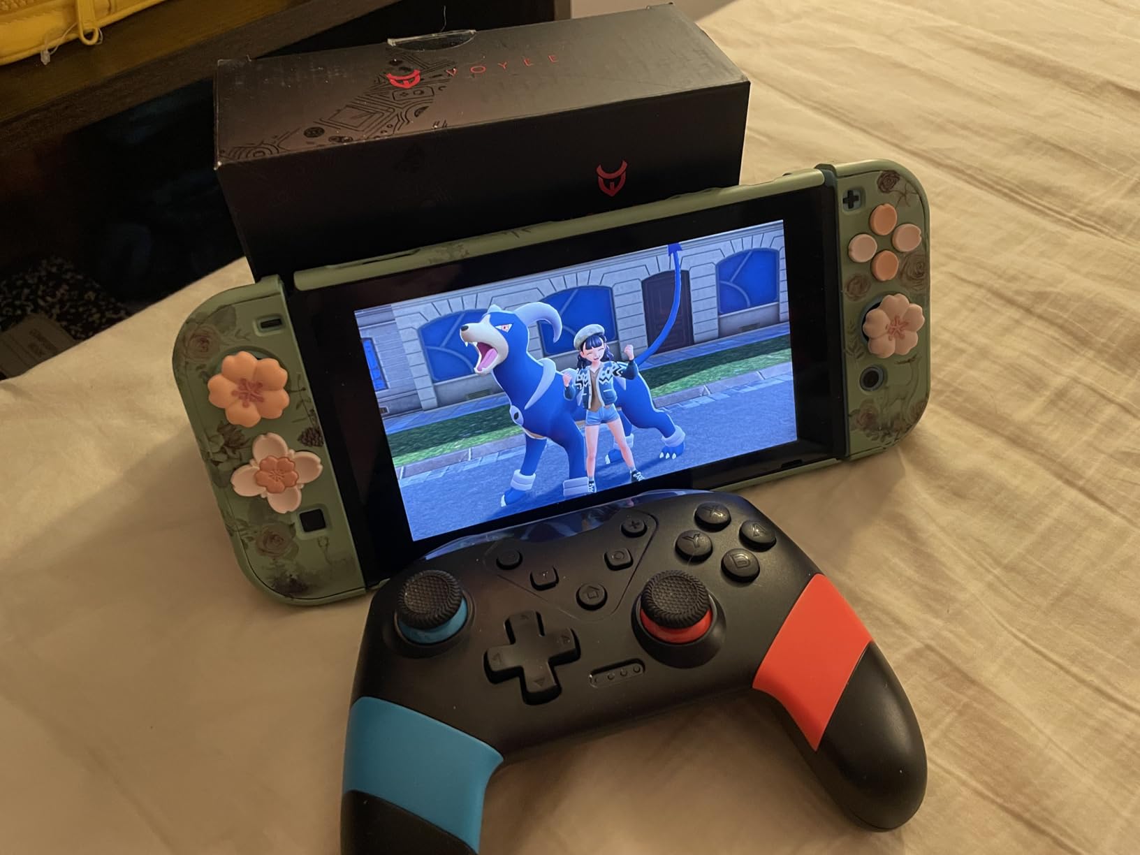 VOYEE Switch Controller for Switch/Lite/OLED, Pro Controller Red-Blue customer photo 1