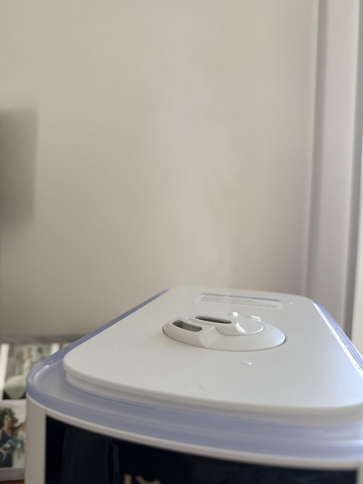LEVOIT Humidifiers for Bedroom Home, Smart Warm and Cool Mist Air Humidifier for Large Room, Auto Customized Humidity, Fast Symptom Relief, Easy Top Fill, Essential Oil, Quiet, OasisMist4.5L, White customer photo 1