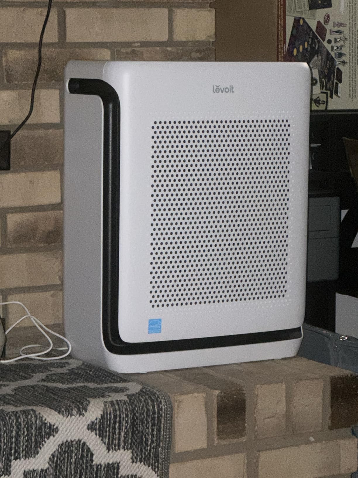 LEVOIT Air Purifiers for Home Large Room Up to 1875 Ft² with Washable Pre-Filter, AHAM VERIFIDE, Air Quality Monitor, HEPA Sleep Mode for Allergies, Pet Hair in Bedroom, Vital 200S-P, White customer photo 1