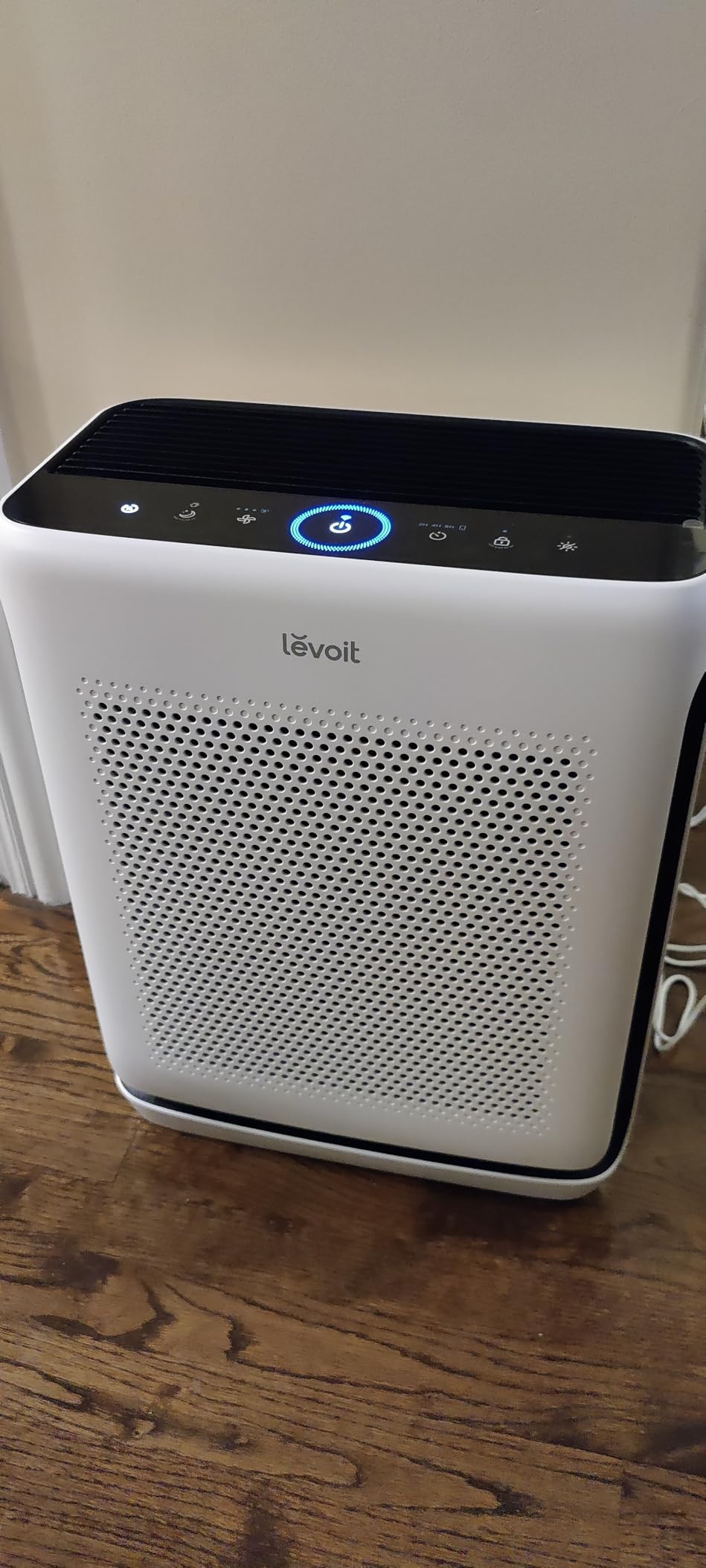LEVOIT Air Purifiers for Home Large Room Up to 1875 Ft² with Washable Pre-Filter, AHAM VERIFIDE, Air Quality Monitor, HEPA Sleep Mode for Allergies, Pet Hair in Bedroom, Vital 200S-P, White customer photo 2