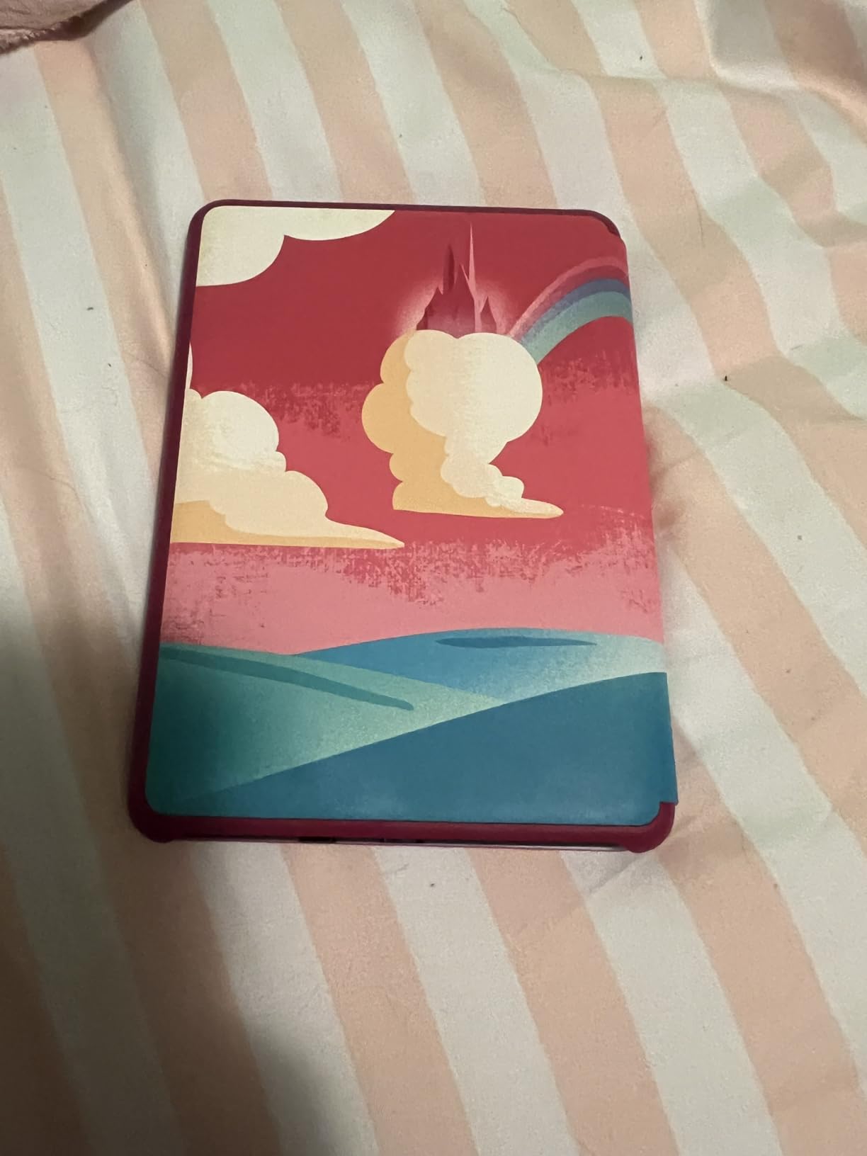Kindle Kids 16GB (newest model) - If it breaks, we will replace it, includes ad-free books and cover, with glare-free display, faster page turns - Space Whale customer photo 1
