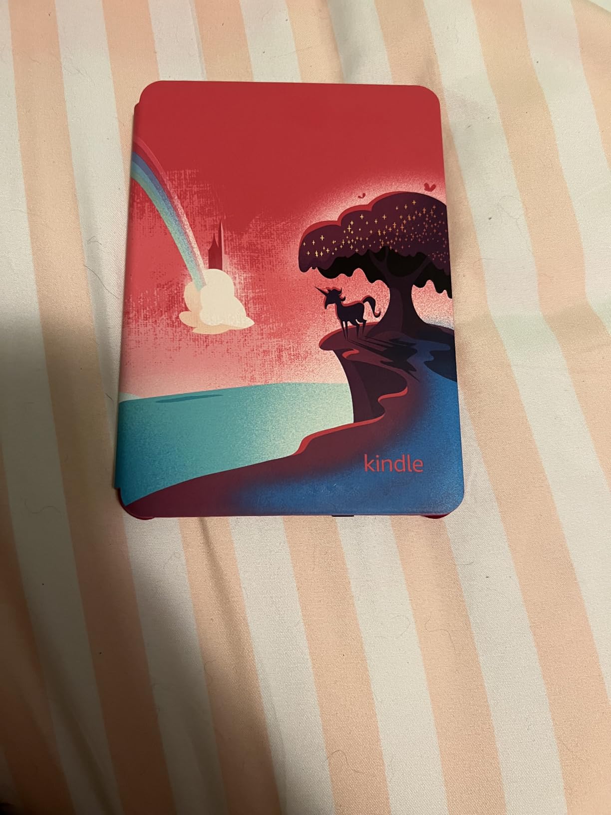 Kindle Kids 16GB (newest model) - If it breaks, we will replace it, includes ad-free books and cover, with glare-free display, faster page turns - Space Whale customer photo 2