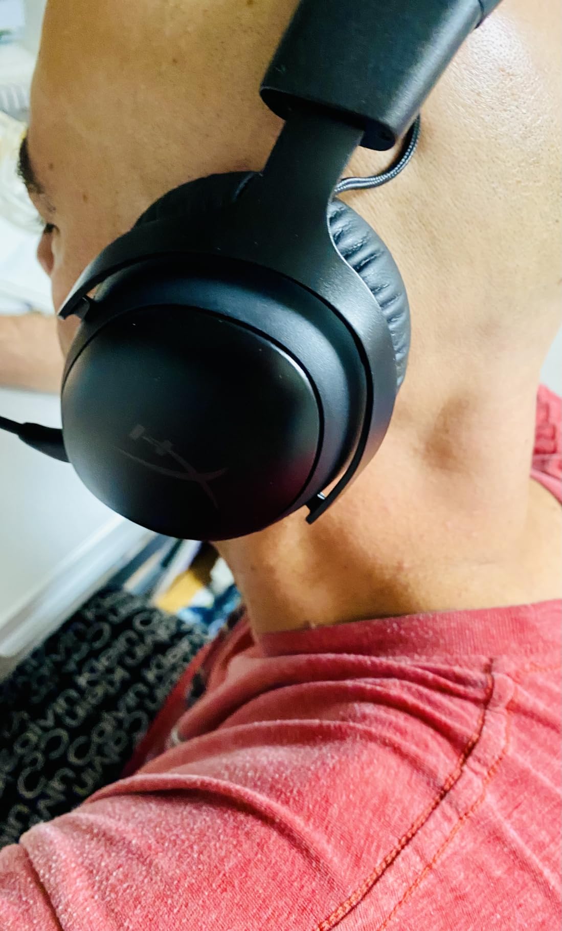 HyperX Cloud III S – Wireless Gaming Headset for Multi-Platform, 2.4GHz, Bluetooth, Battery Life up to 120 Hours 2.4GHz / 200 Hours Bluetooth, 53mm Angled Drivers, Detachable Mic – Black customer photo 2