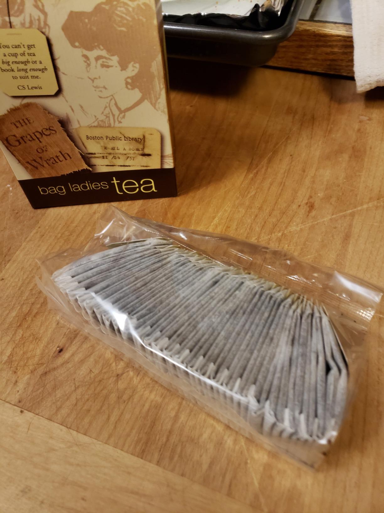 Novel Teas Book Lover's Tea contains 25 teabags individually tagged with literary quotes from the world over, made with the finest English Breakfast tea, for the book lover customer photo 1