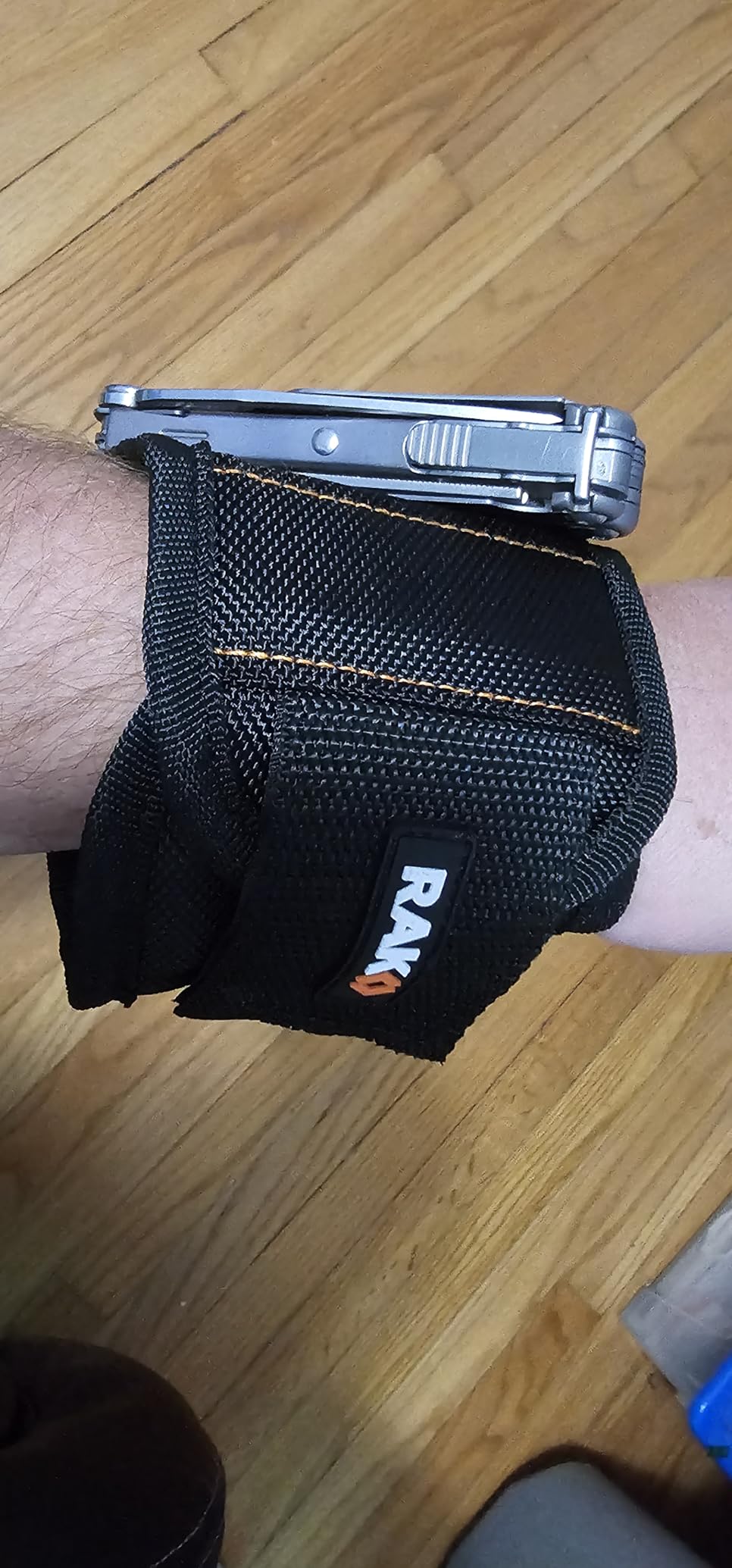 RAK Magnetic Wristband for Tools - Premium Tool Belt for Holding Screws Nails with Powerful Magnets customer photo 1