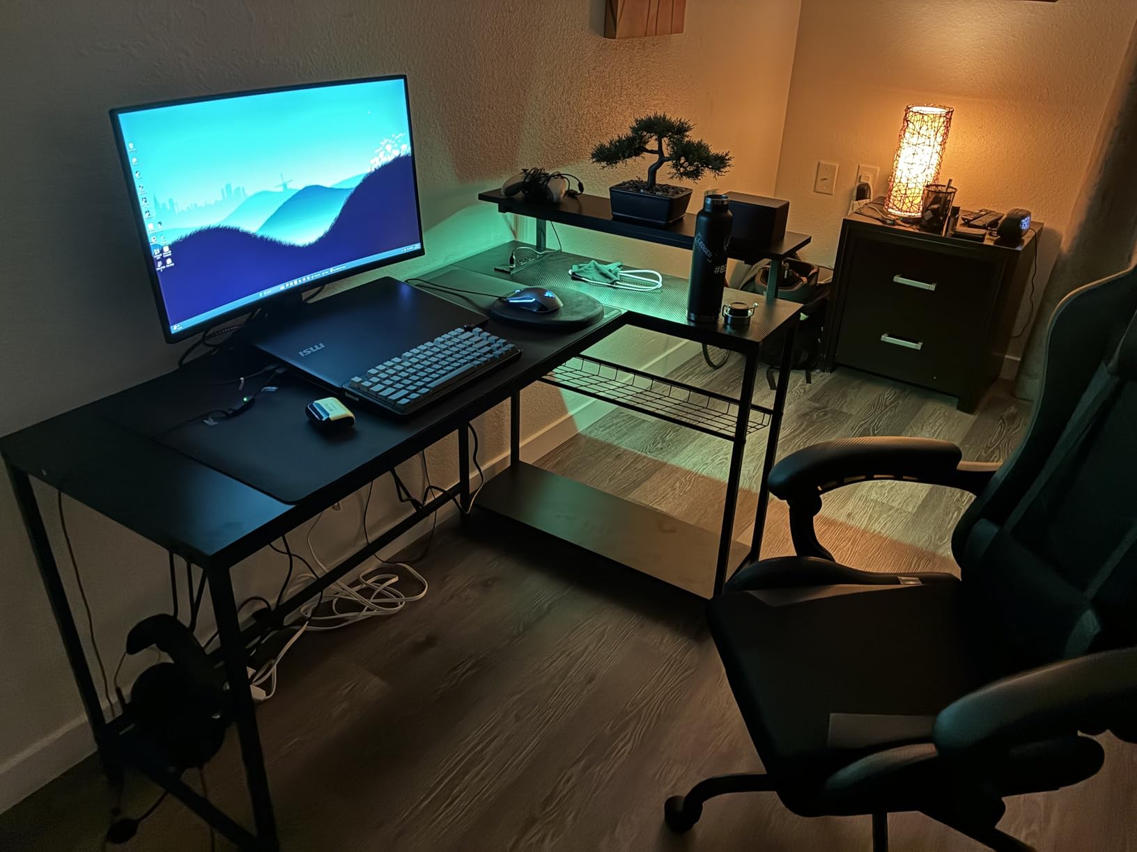 Bestier 42-Inch L-Shaped Computer Desk with Charging & LED, Black customer photo 1
