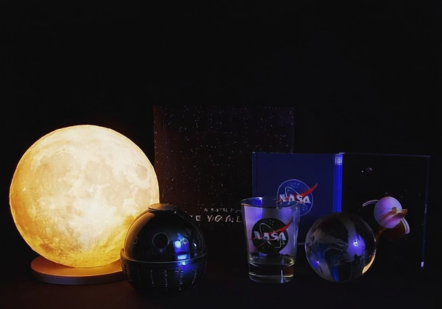 15 Best Space Gifts