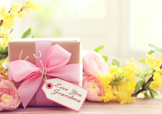 15 Best Mother's Day Gifts for Grandma