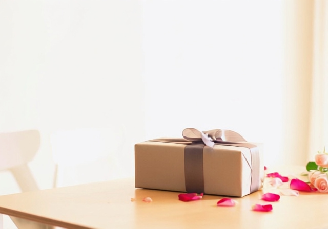 15 Best Gifts For Mom Who Doesn't Want Anything