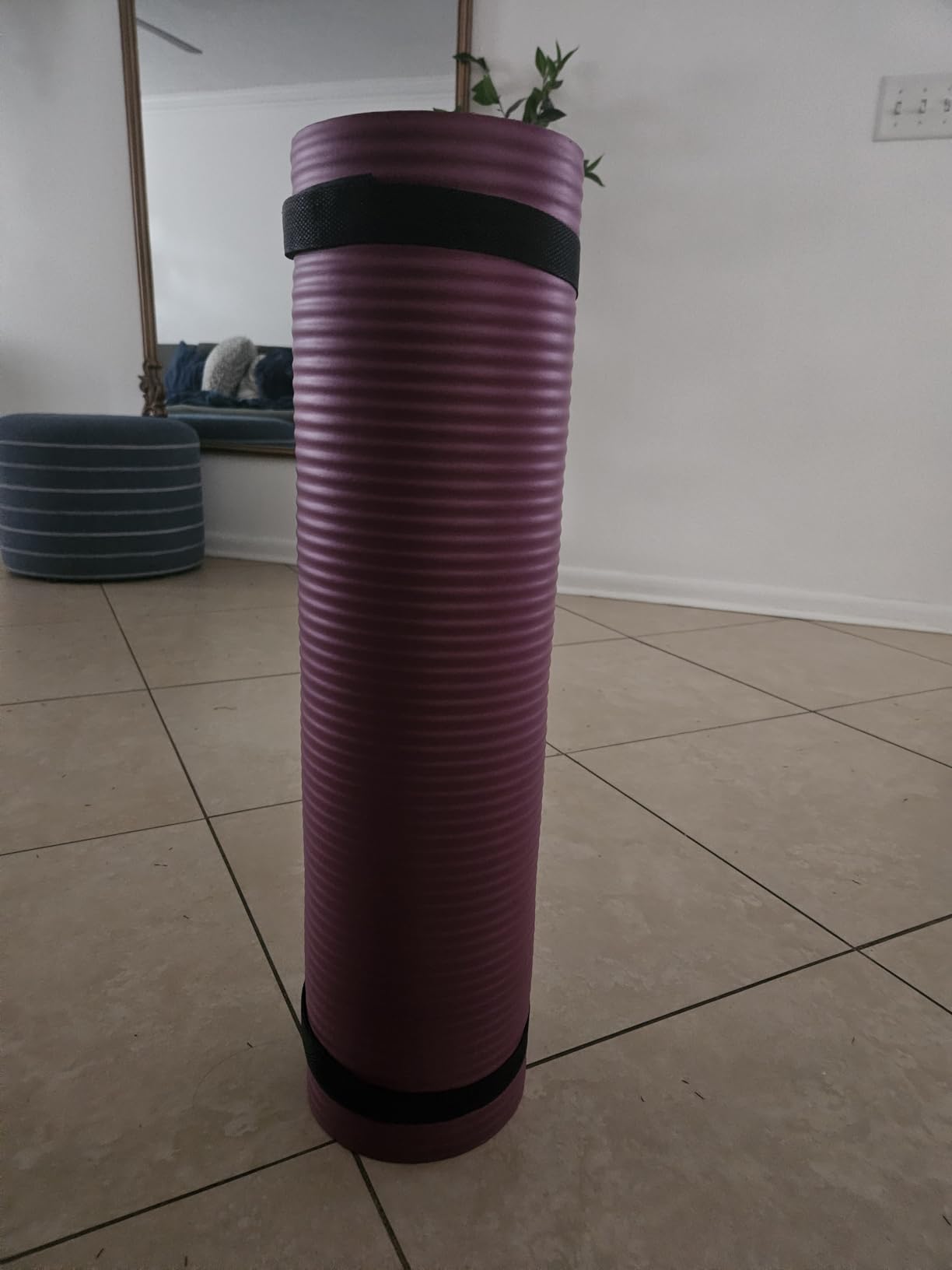 Fitvids Yoga Mat, 1/2-Inch Extra Thick High Density Exercise Mat, Anti-Tear Exercise Yoga Mat with Carrying Strap, Suitable for Various Yoga Exercises customer photo 2