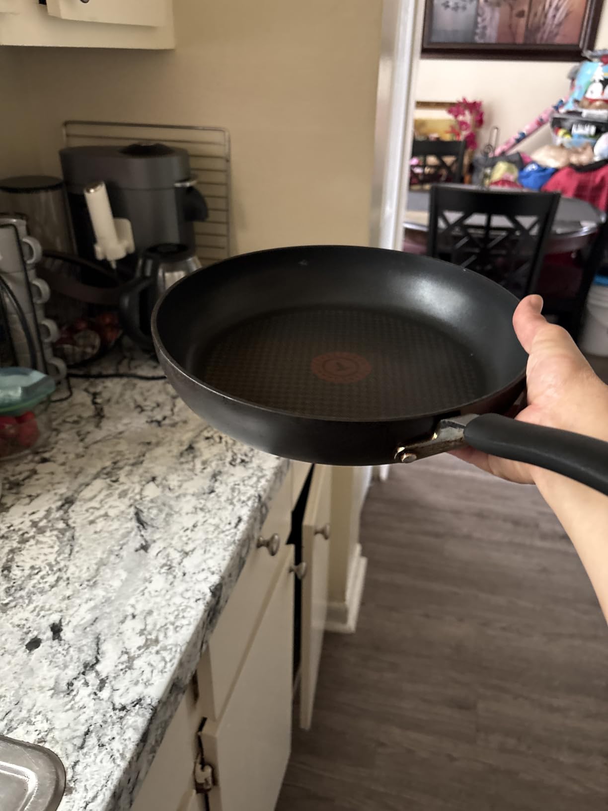 T-fal Ultimate Hard Anodized Nonstick Pots and Pans Set 14 Piece, Oven Broiler Safe 400F, Kitchen Cooking Set w/Fry Pans, Saucepans, Griddle, Dutch Oven, Dishwasher Safe, Cookware, Onyx customer photo 1