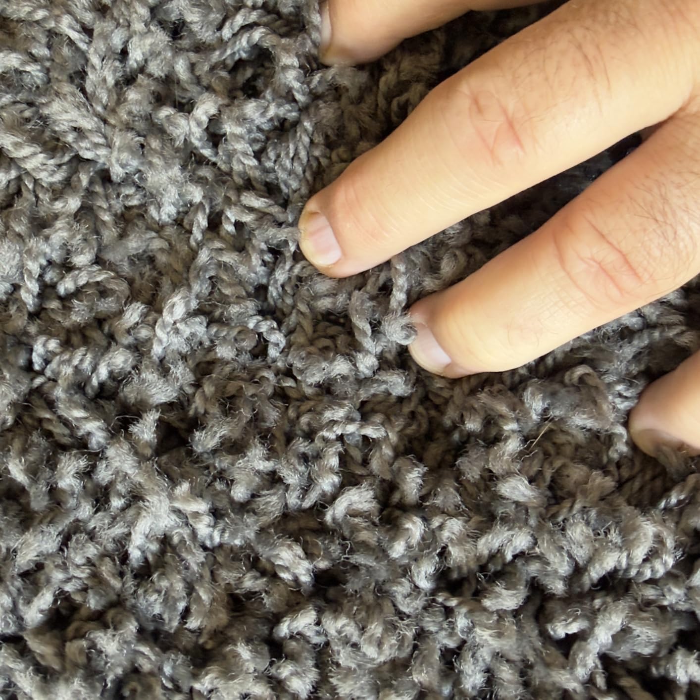 Unique Loom Solid Shag Collection Area Rug (5' 3
