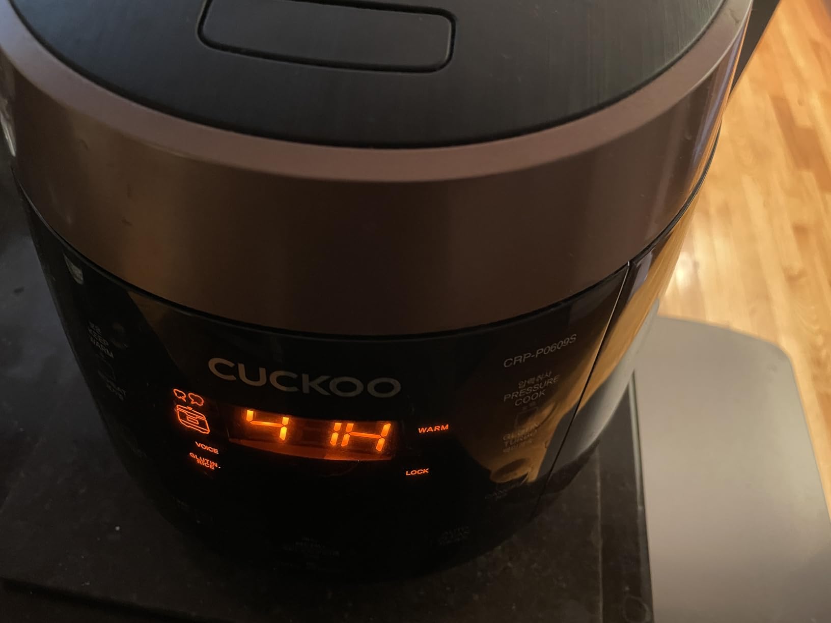Cuckoo High Pressure Rice Cooker 6-Cup Uncooked / 12-Cup Cooked with Nonstick Inner Pot, Voice Guide, Black (CRP-P0609S) customer photo 2