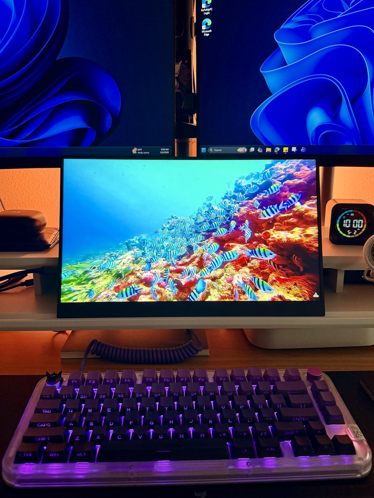 cocopar Portable Monitor 15.6 Inch 1080P Full HD 60Hz 85% sRGB Travel Monitor with Speaker HDMI USB-C Second Screen VESA Mountable customer photo 2