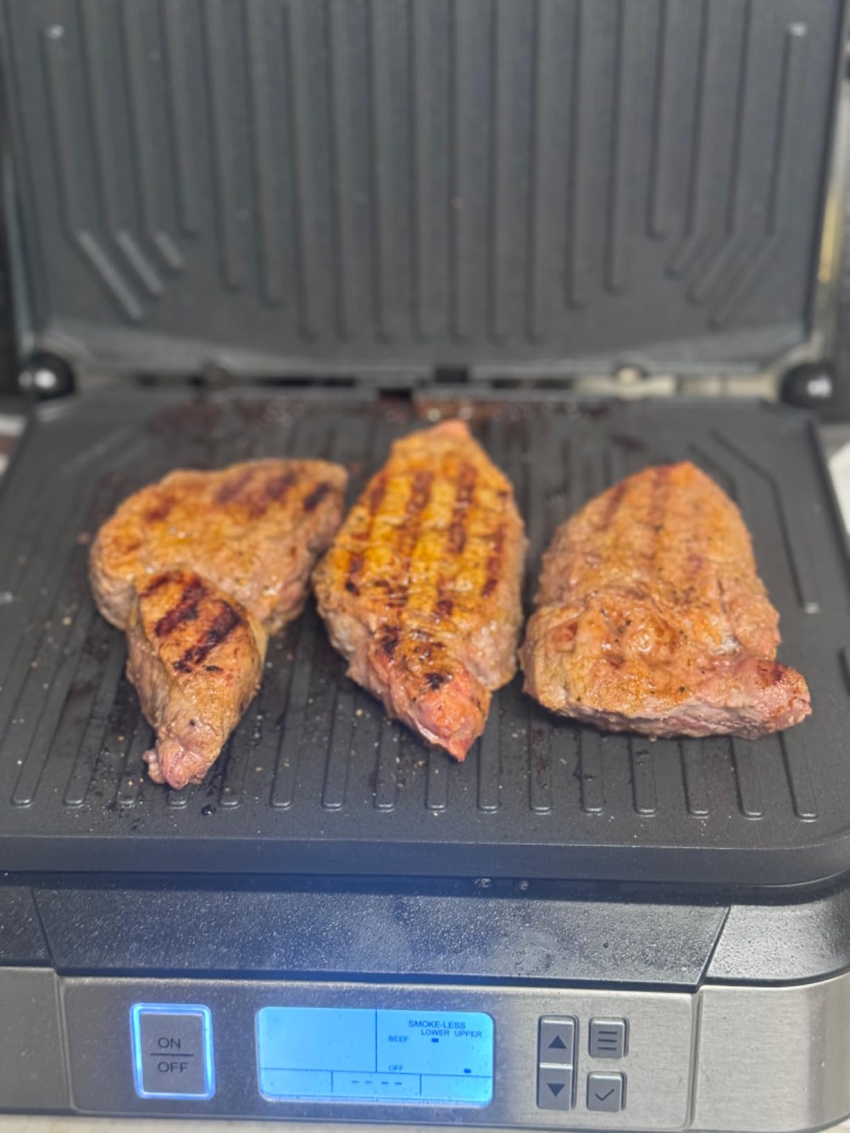 Cuisinart GR-6S Contact Griddler with Smoke-Less Mode customer photo 1