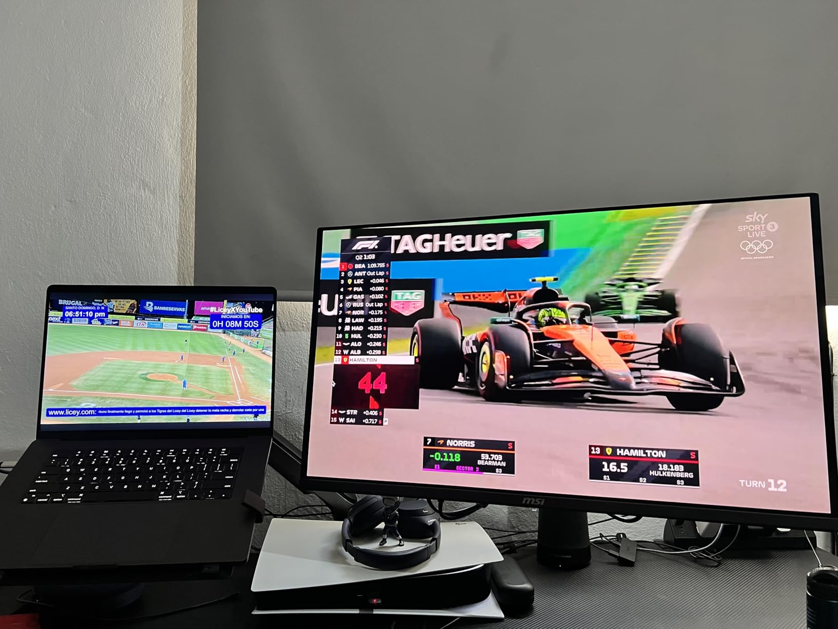 msi MAG 321UPX QD-OLED, 32 4K UHD Quantum Dot OLED Gaming Monitor, 3840 x 2160, 0.03ms, 240Hz, True Black HDR 400, 15W USB Type C, HDMI, DP Port customer photo 1