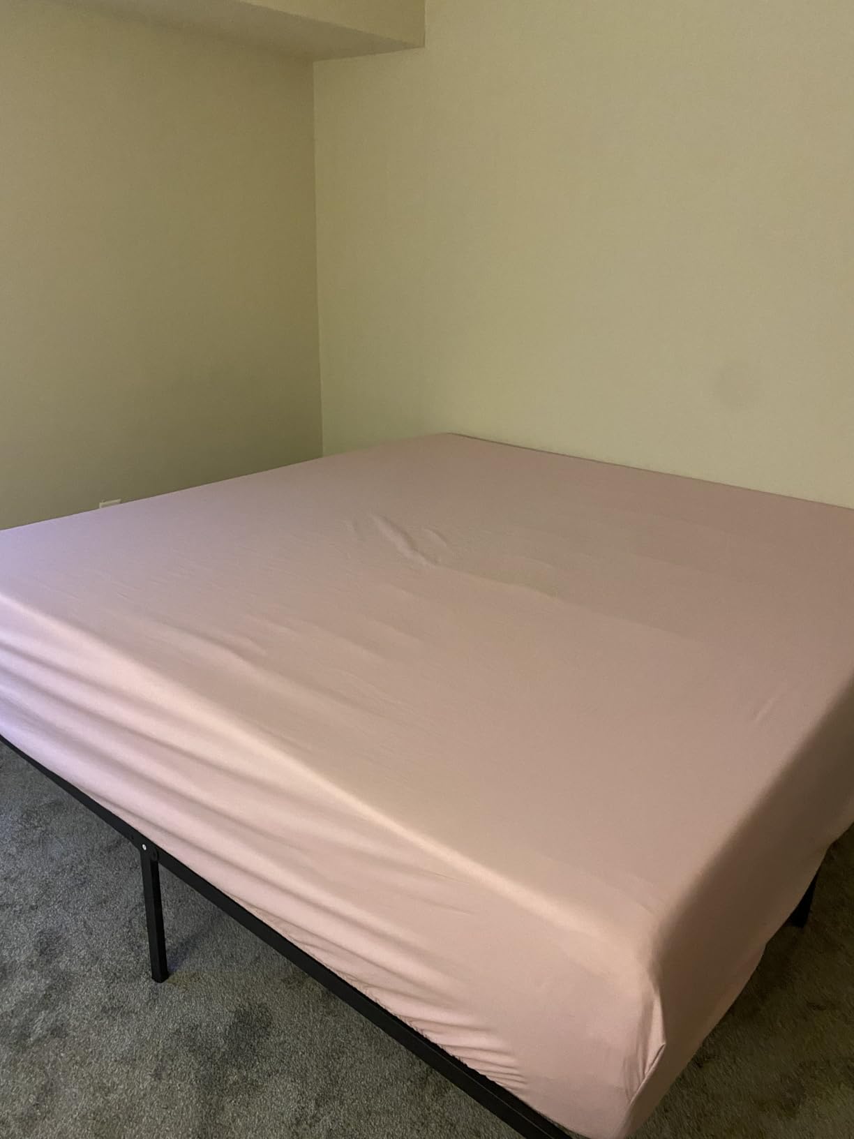 Novilla 12 Inch Queen Mattress in a Box, Gel Memory Foam for Cooling Night Sleep, Comfort & Pressure Relief, CertiPUR-US Certified customer photo 1