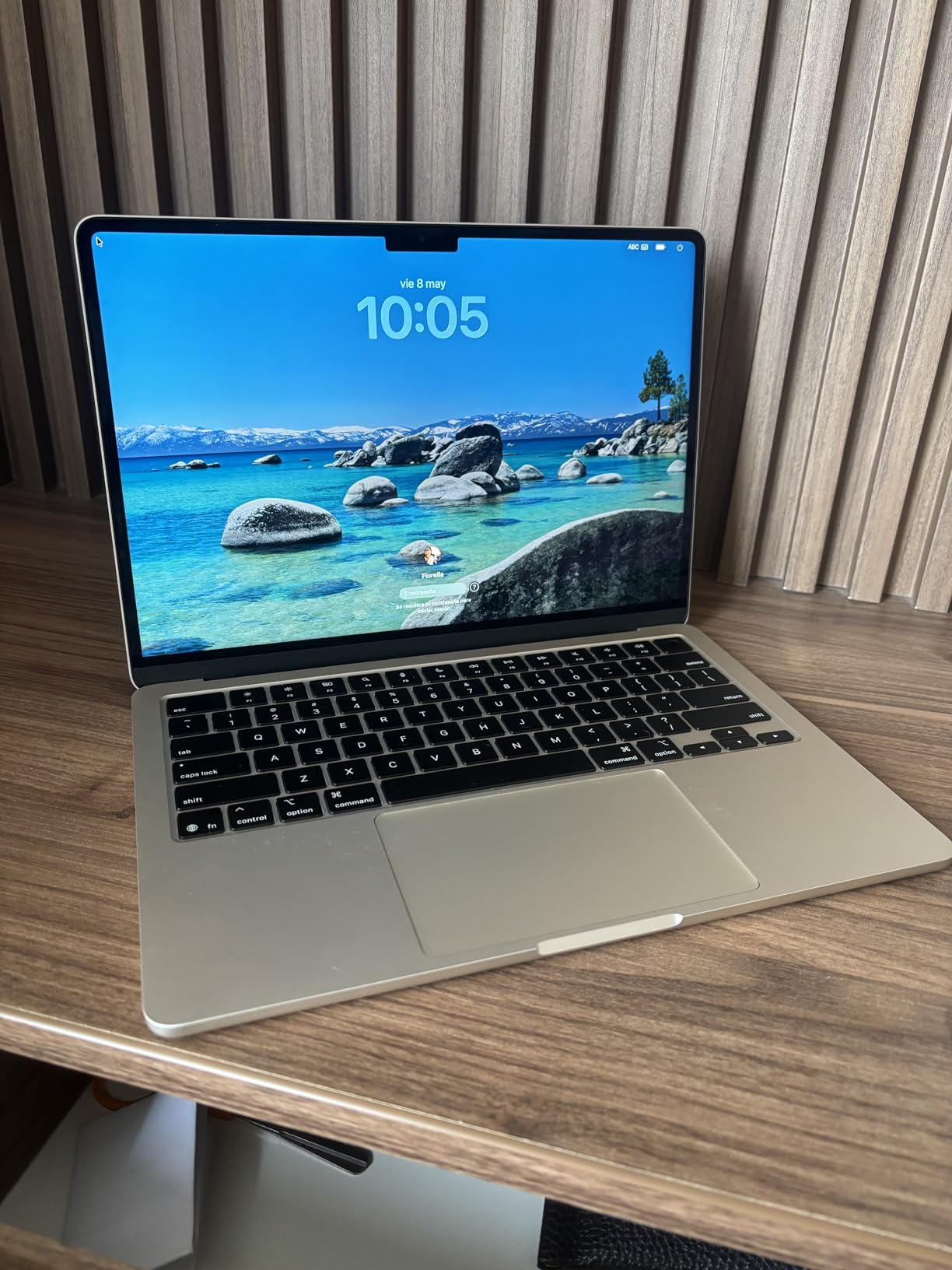 Apple 2025 MacBook Air 13-inch Laptop with M4 chip: Built for Apple Intelligence, 13.6-inch Liquid Retina Display, 16GB Unified Memory, 256GB SSD Storage, 12MP Center Stage Camera, Touch ID; Sky Blue customer photo 2