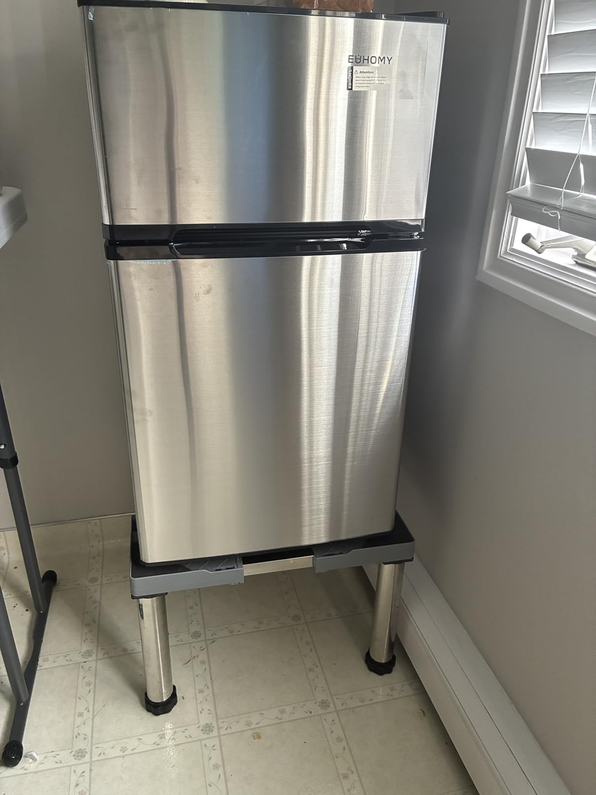 EUHOMY 7.4 Cu.Ft. Refrigerator with Freezer, 2 Door Fridge, Adjustable Thermostat, Large Capacity, Refrigerator for Kitchen/Dorm/Office/Apartment - Food Storage or Cooling drinks, Silver customer photo 2