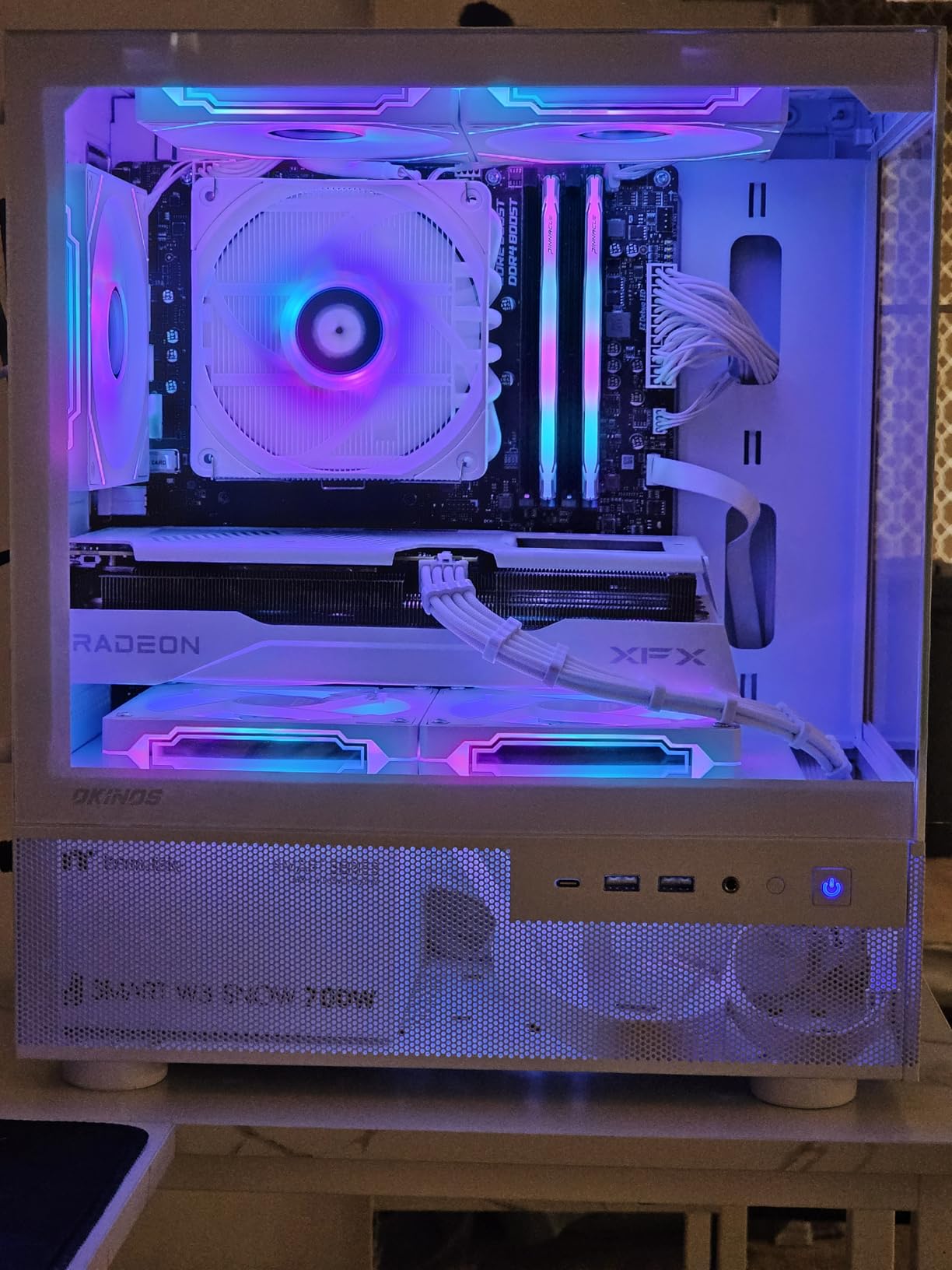 XFX Swift AMD Radeon RX 9060 XT OC White Gaming Edition with 8GB GDDR6 HDMI 2xDP, AMD RDNA 4 RX-96TSW8GWQ customer photo 1