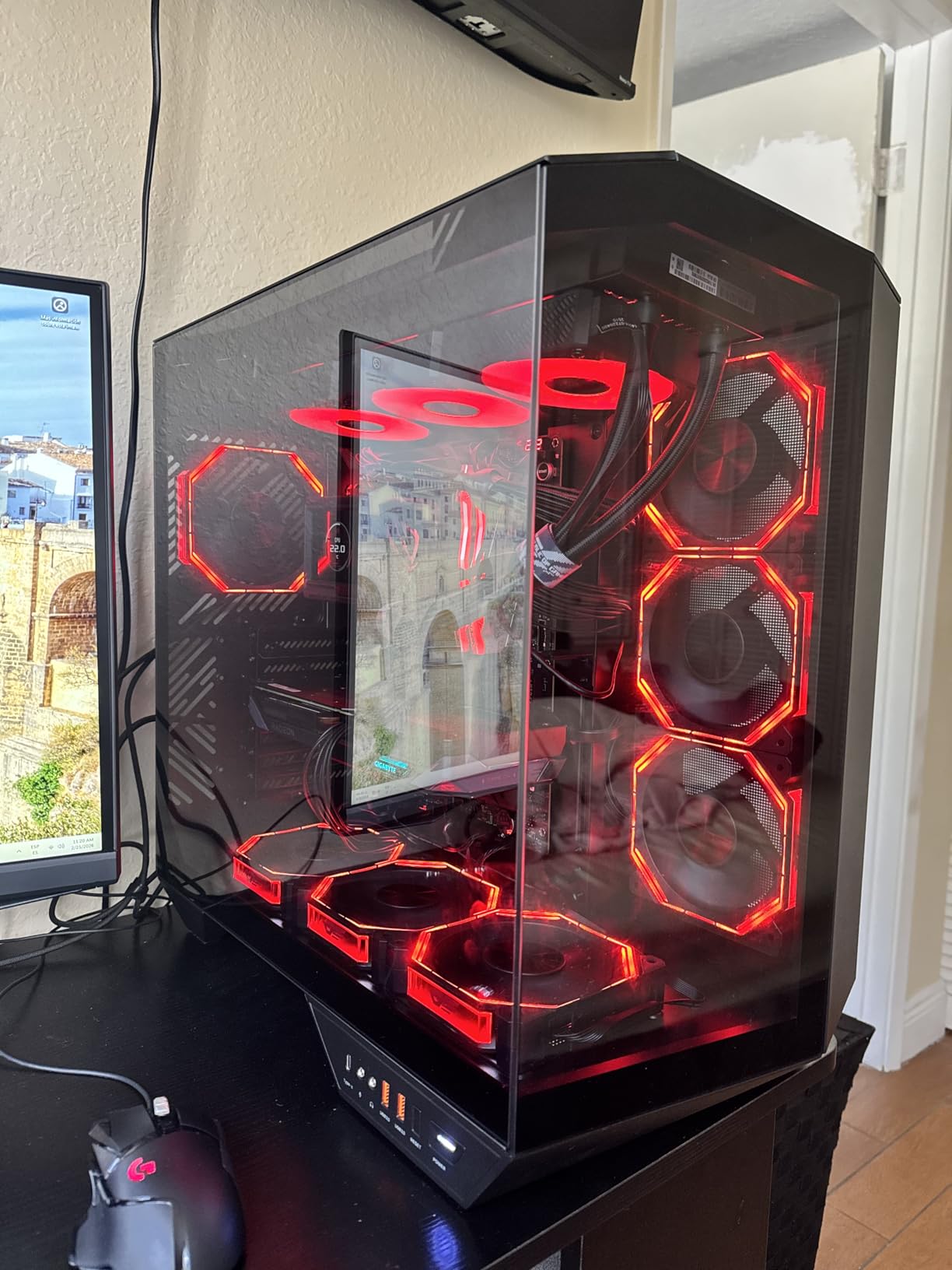 GIGABYTE Radeon RX 9060 XT Gaming OC 8G Graphics Card, PCIe 5.0, 8GB GDDR6, GV-R9060XTGAMING OC-8GD Video Card customer photo 2