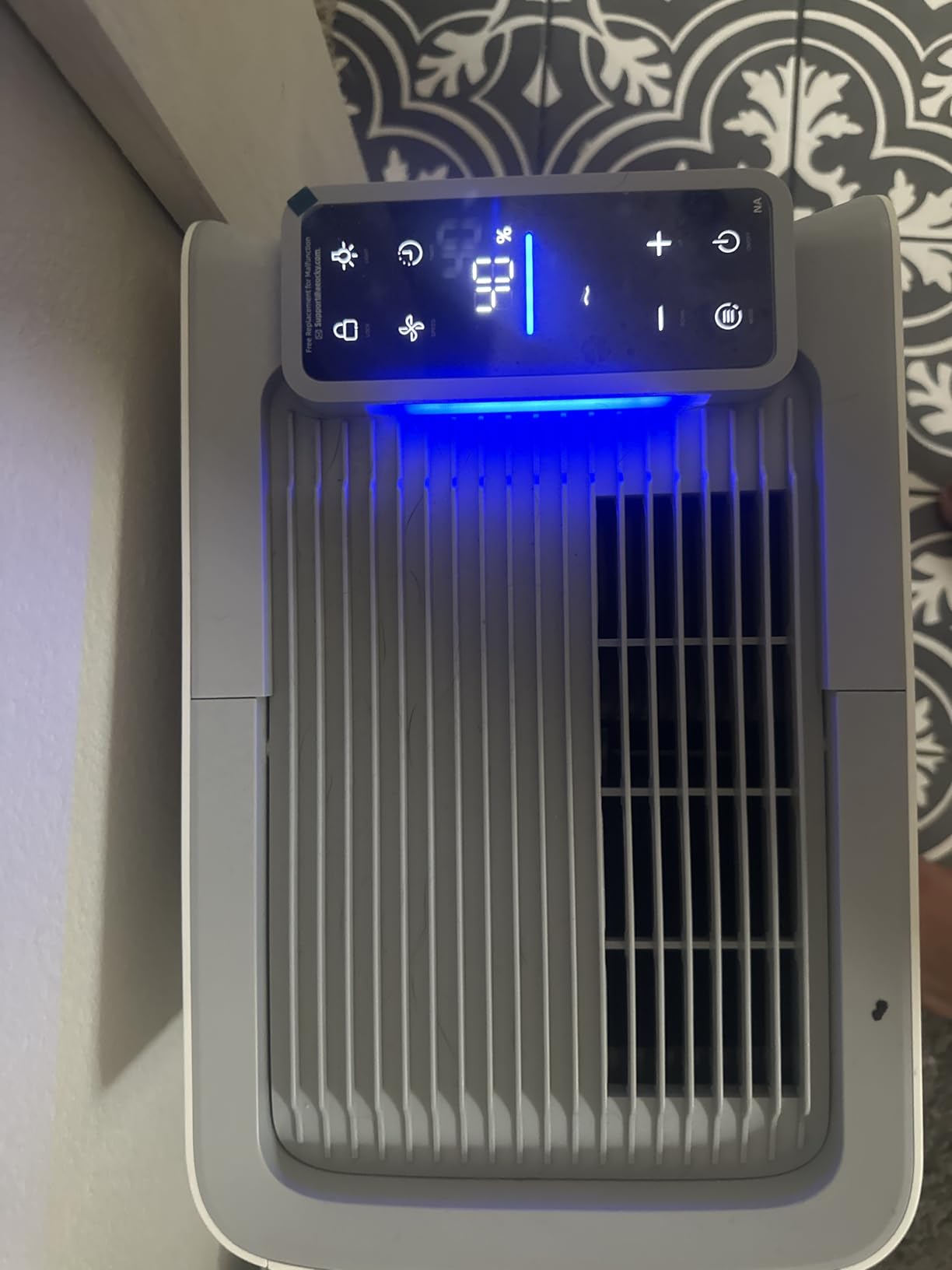 AEOCKY 50 Pint/Day Compressor Dehumidifier, 3500Sq.Ft for Basement, Home, Bedroom, Bathroom, with Drain Hose, 0.8 Gallon Water Tank Capacity, Intelligent Humidistat, Quiet customer photo 2