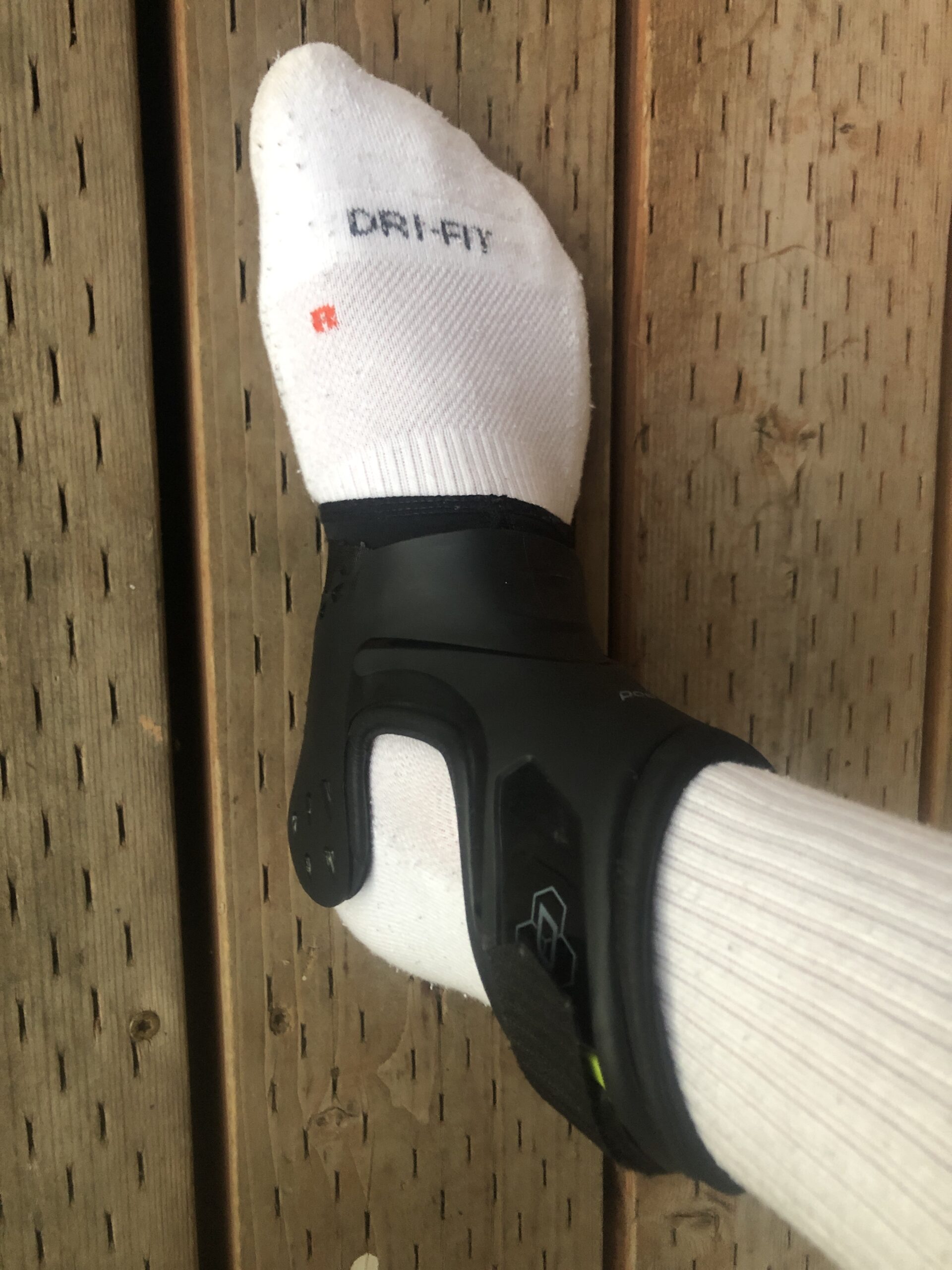 DonJoy Performance POD Ankle Brace, Best Support for Stability, Ankle Sprain, Roll, Strains for Football, Soccer, Basketball, Lacrosse, Volleyball - Medium - Right - Black customer photo 2