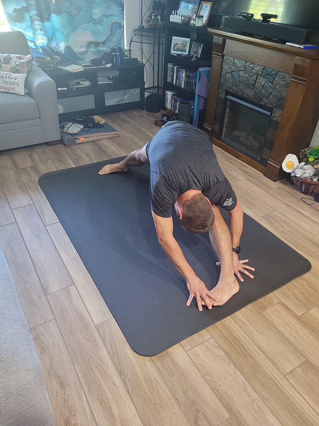 Large Yoga Mat 6'x4'x8mm Extra Thick, Durable, Eco-Friendly, Non-Slip & Odorless Barefoot Exercise and Premium Fitness Home Gym Flooring Mat by ActiveGear customer photo 2