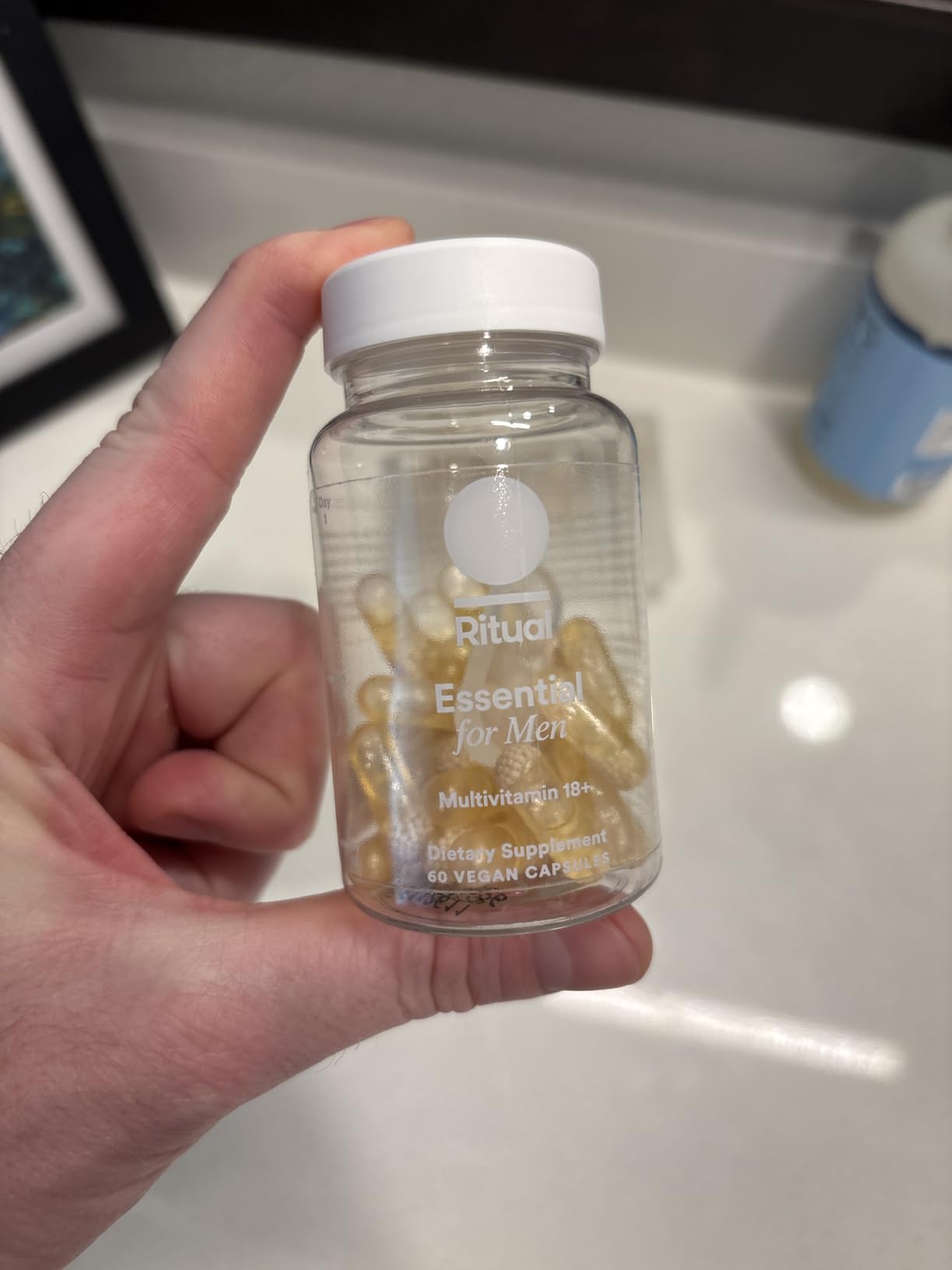 Ritual Men's 18+ Daily Multivitamin - Key Essential Vitamins and Minerals to Support Energy, Muscle, Heart, Brain Health* - Including Zinc, D3, B12, A, K2 - Vegan - Mint - 60 Capsules - 30 Servings customer photo 2