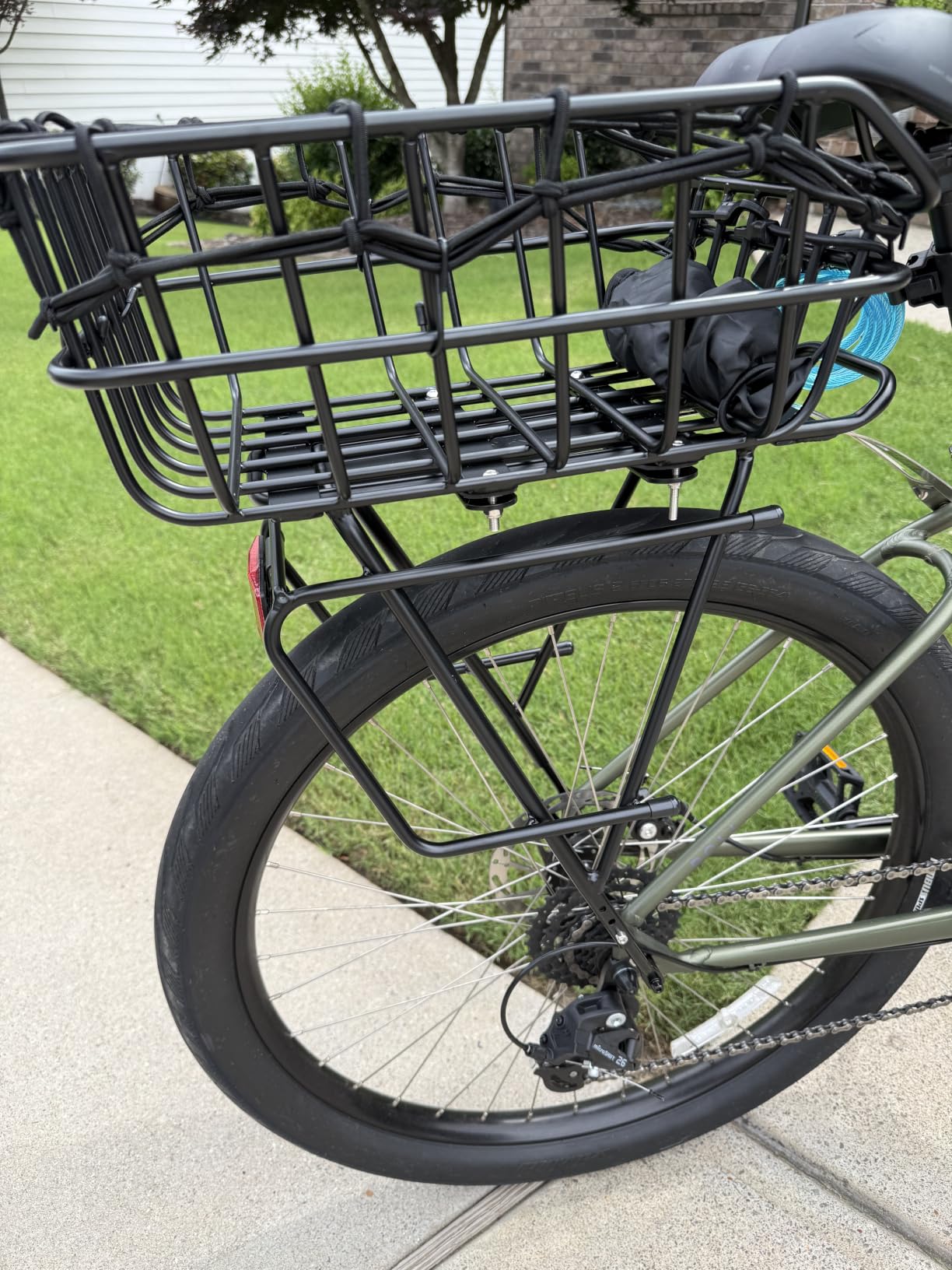 CXWXC Rear Bike Rack - Bike Cargo Rack for Disc Brake/Non-Disc Brake Mount - Bicycle Pannier Rack, Touring Carrier Rack fit 26