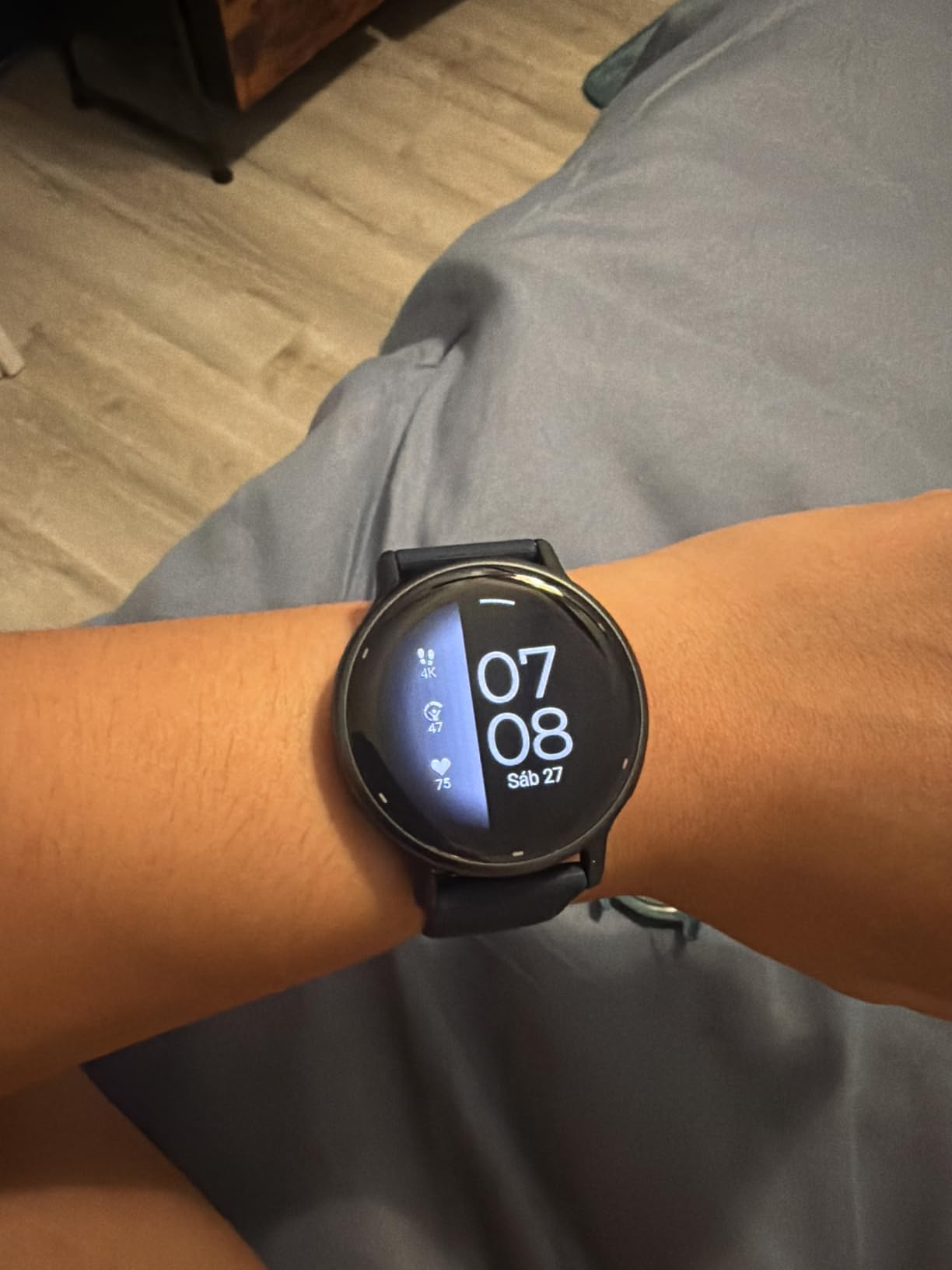 Garmin Vivoactive 5, Health and Fitness GPS Smartwatch, AMOLED Display, Up to 11 Days of Battery, Slate Aluminum Bezel with Black Case and Silicone Band customer photo 2
