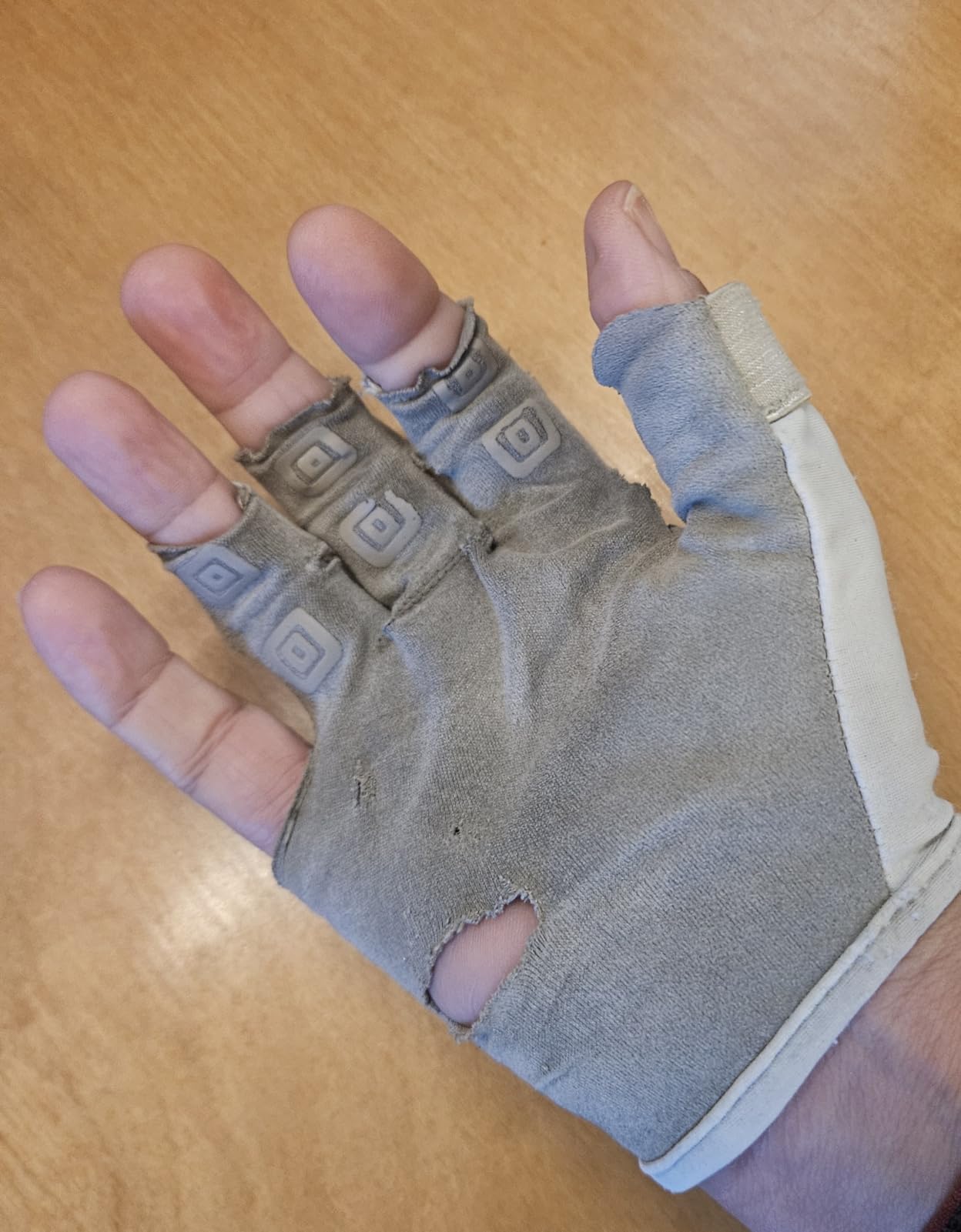 Sweeps - Quick-Dry, Lightweight, Breathable Rowing Gloves | Indoor Rowing, Kayaking, Canoeing, SUP, Watersports, Lightweight, Breathable, Open Back, Snug Fit customer photo 2