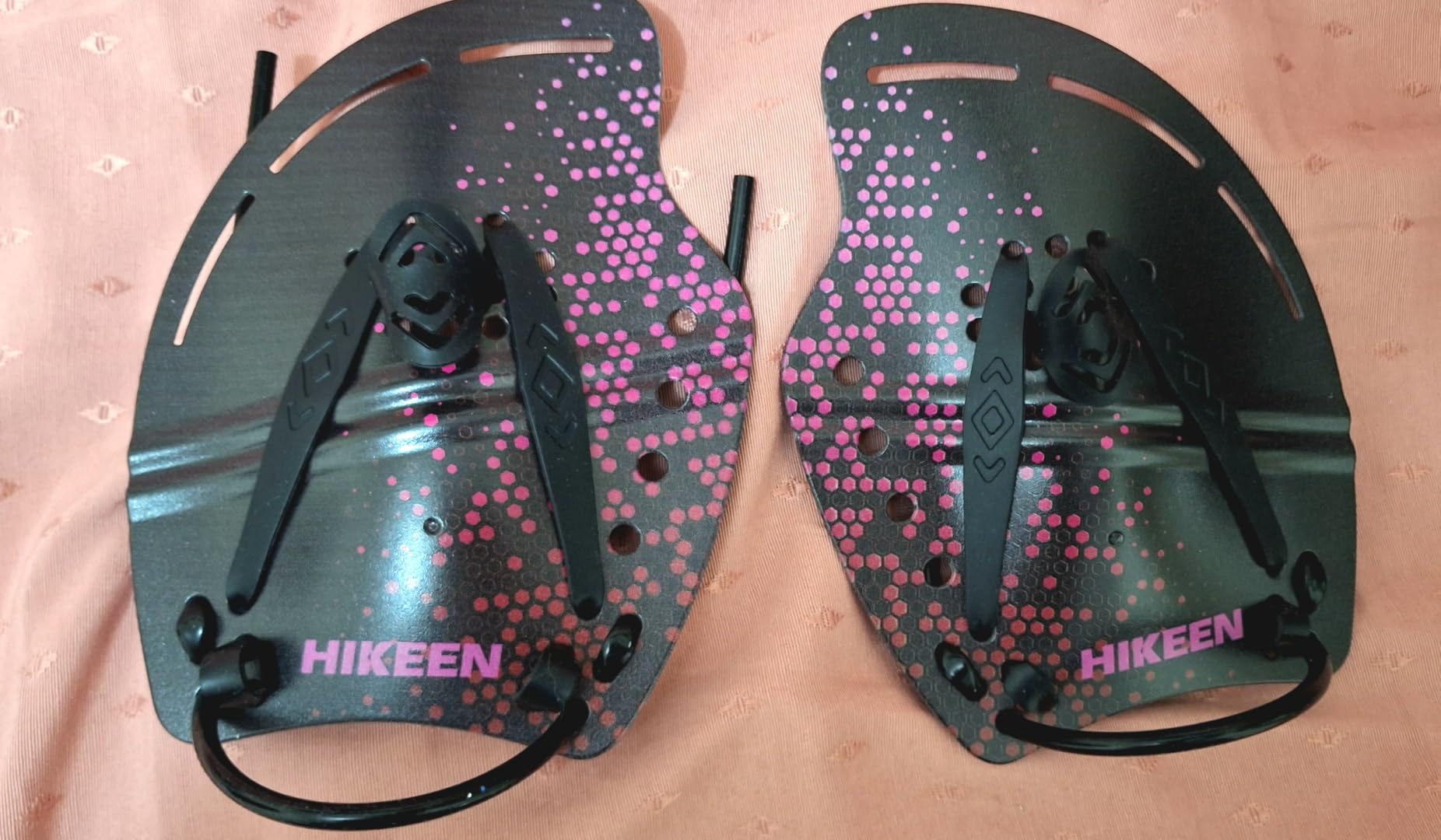 Hikeen Curved Swim Hand Paddles, Upper Body Strength Swim Training Power Paddles for Lap Swimming with Adjustable Straps customer photo 2