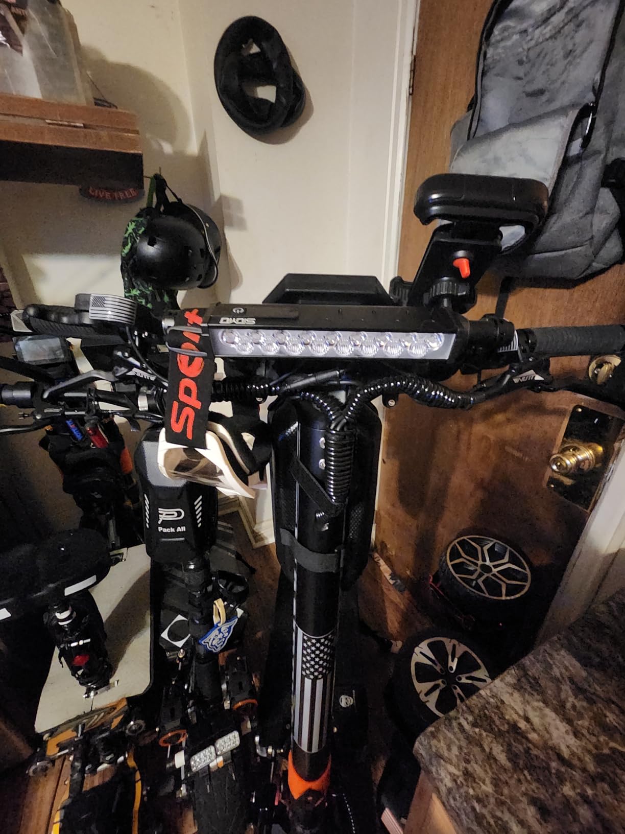 17 LED 4800 Lumen Bike Lights, USB-C Rechargeable Bicycle Light, Super Bright Bike Lights for Night Riding, IP65 Waterproof Bicycle Headlight for Commuters Adults and Children customer photo 1