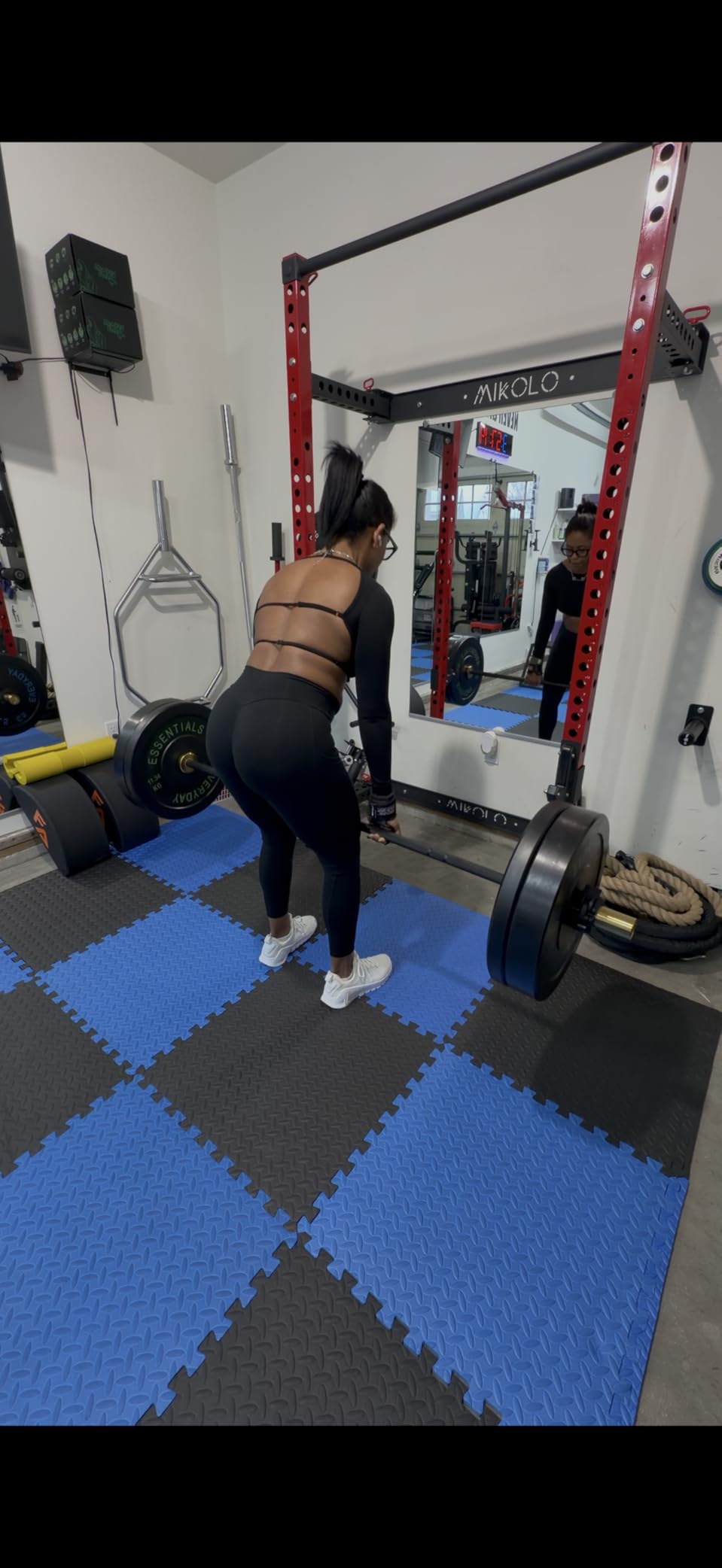 Mikolo 7ft Olympic Barbell, 45lb Olympic Bar for 1500lbs Capacity, Weight Bar customer photo 2