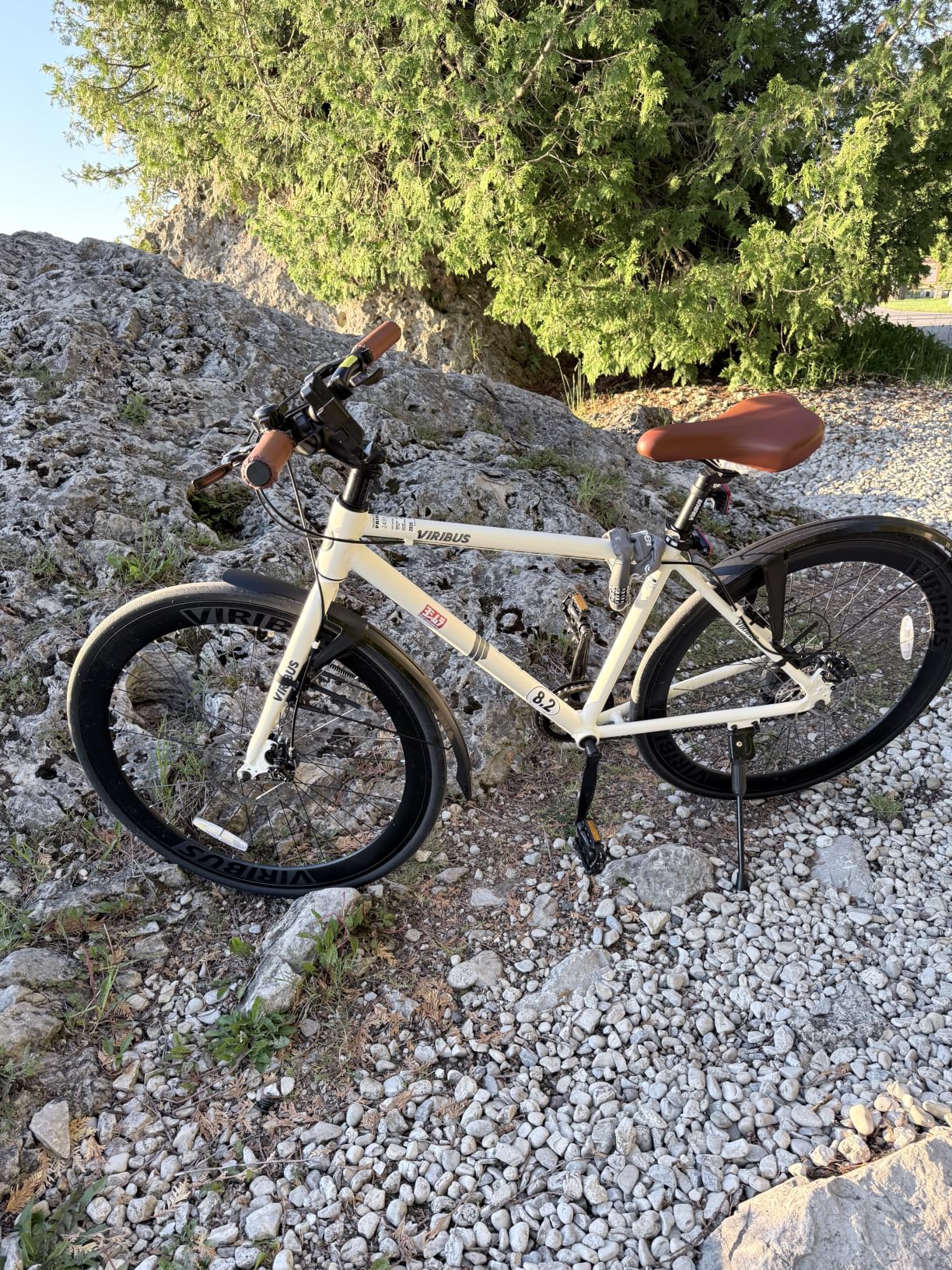 VIRIBUS Hybrid Bikes, 28 inch Mens Hybrid Bicycle 7 Speed with Lightweight Aluminum Frame & Disc Brakes, 700C Retro Vintage Adult Bike for Tall Men & City Commuters 85% Pre-Assembled customer photo 1