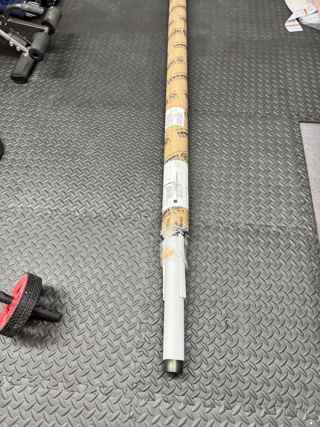 Fitvids Olympic Cerakote Barbell for Home & Commercial Gyms, 190K PSI Tensile Strength, 1500LB Capacity customer photo 1