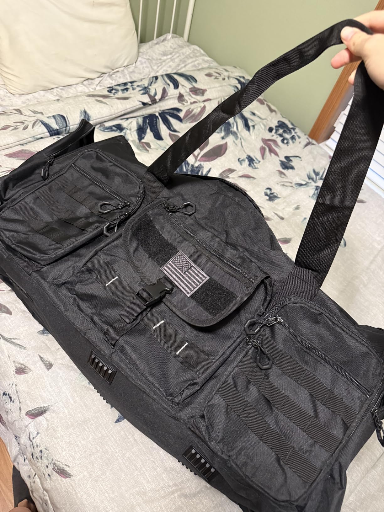 132L Extra Large Duffle Bag for Men - Heavy Duty Sports Gym Equipment Travel Duffel Bag, Perfect for Soccer Baseball Basketball Hockey Football Team Coaches & More customer photo 2