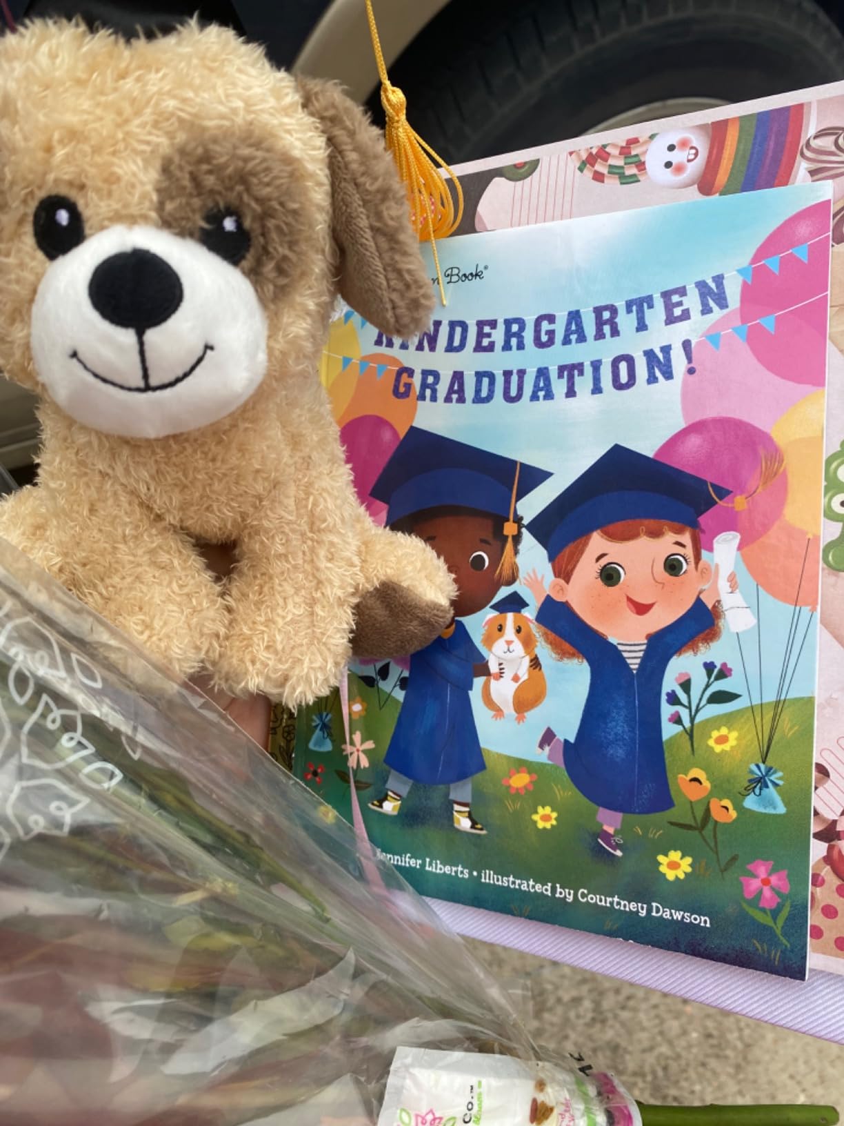Kindergarten Graduation!: A Book for Soon-to-Be First Graders (Little Golden Book) customer photo 2