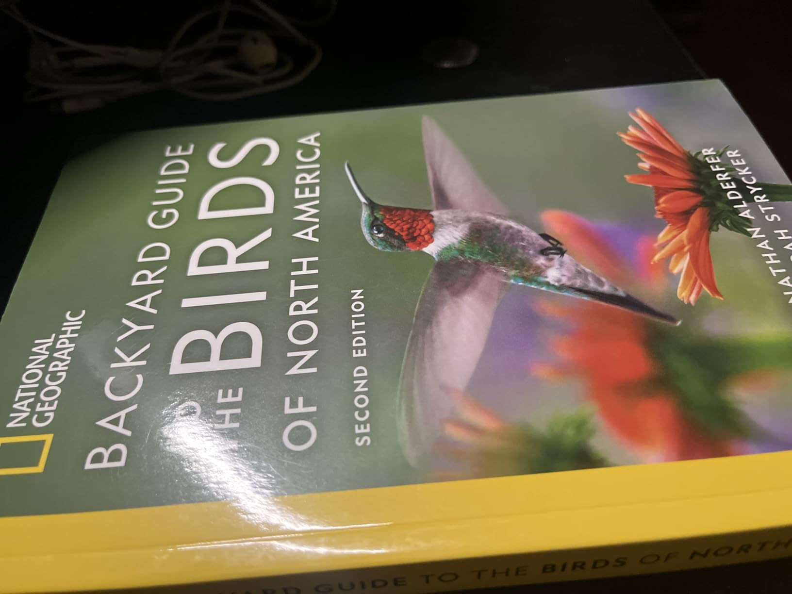 National Geographic Backyard Guide to the Birds of North America, 2nd Edition customer photo 2